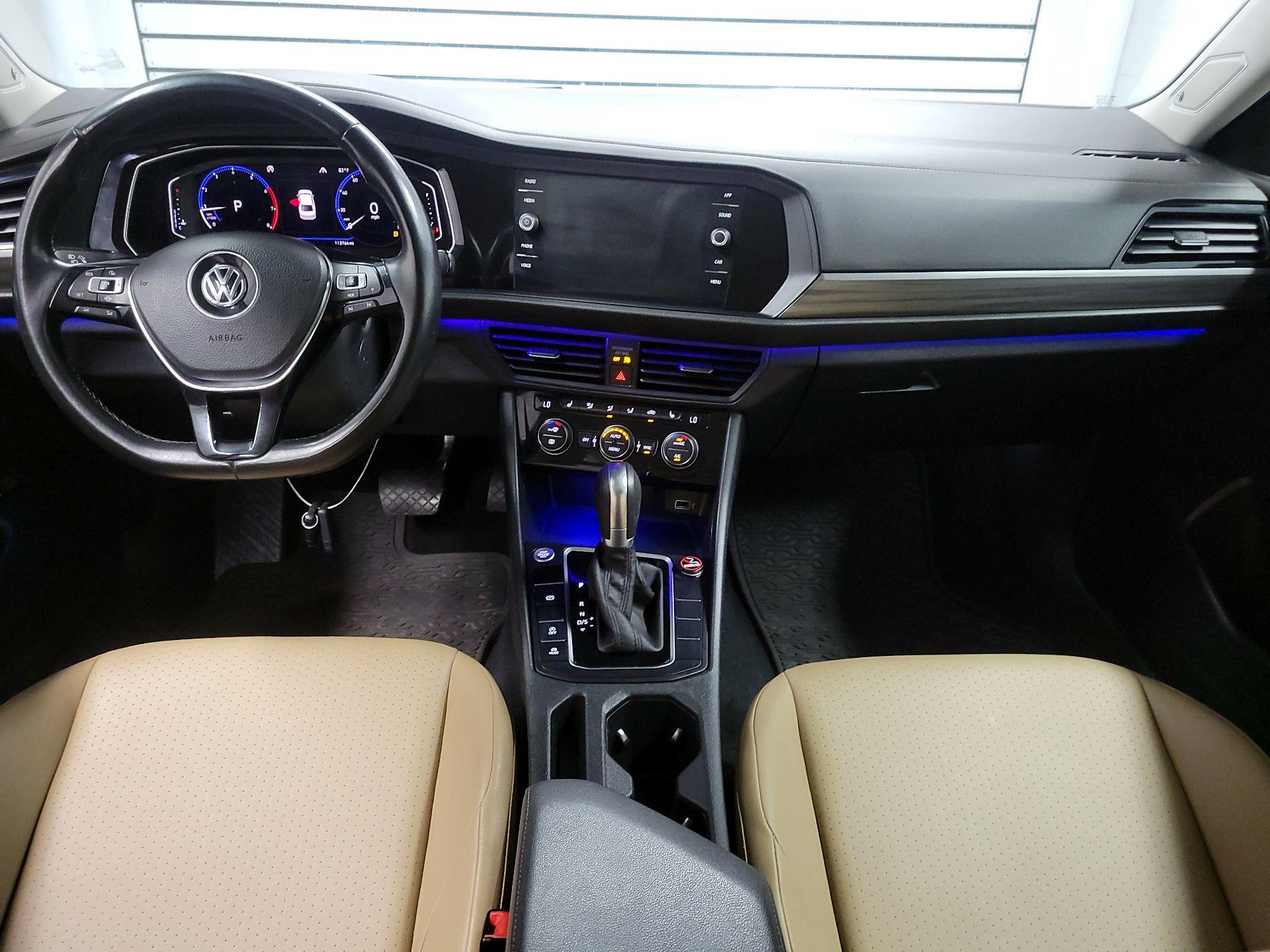 Thumbnail: 2019 Volkswagen Jetta - 9