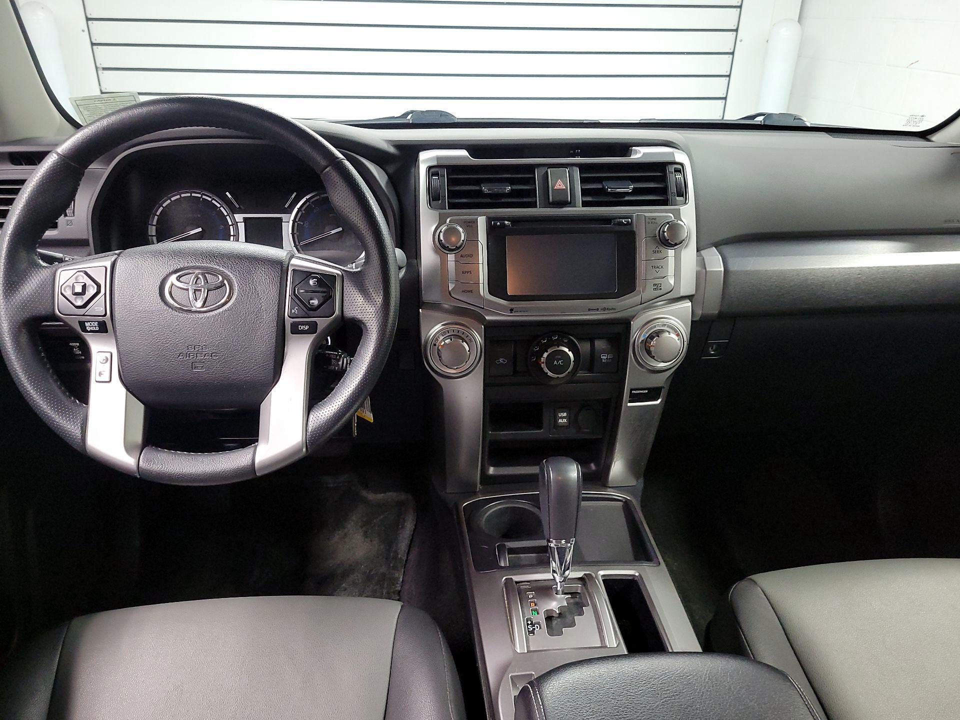 Thumbnail: 2016 Toyota 4Runner - 9