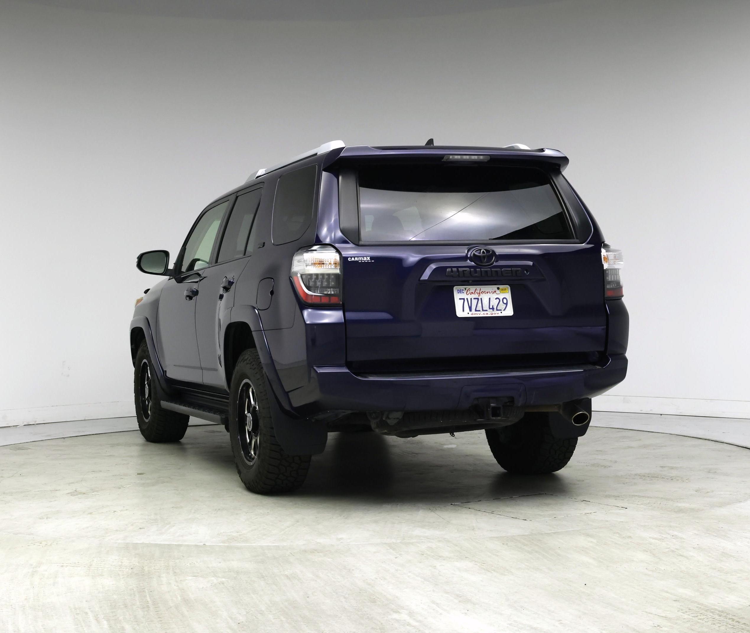 Thumbnail: 2016 Toyota 4Runner - 2