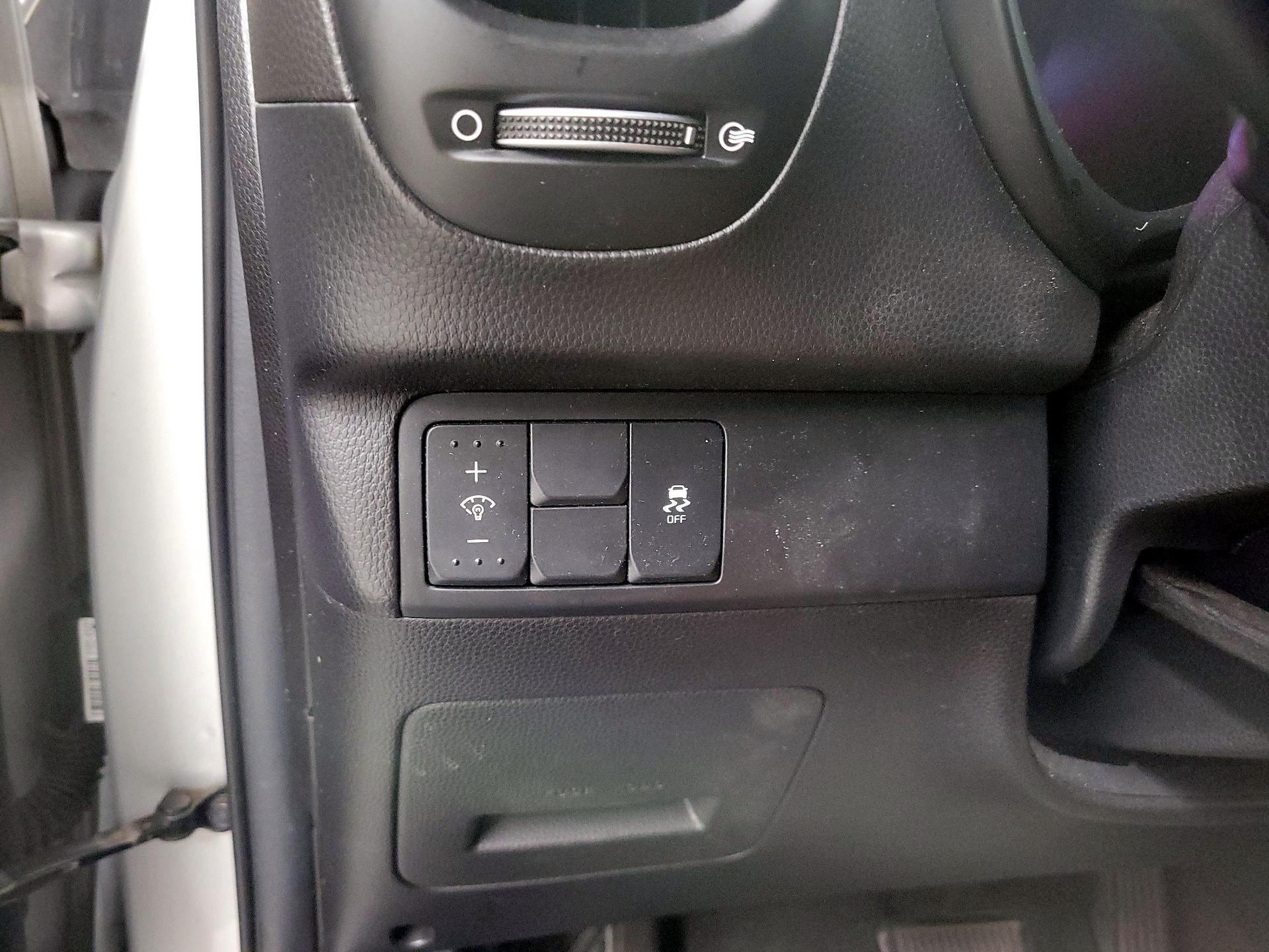 Thumbnail: 2014 Kia Soul - 13