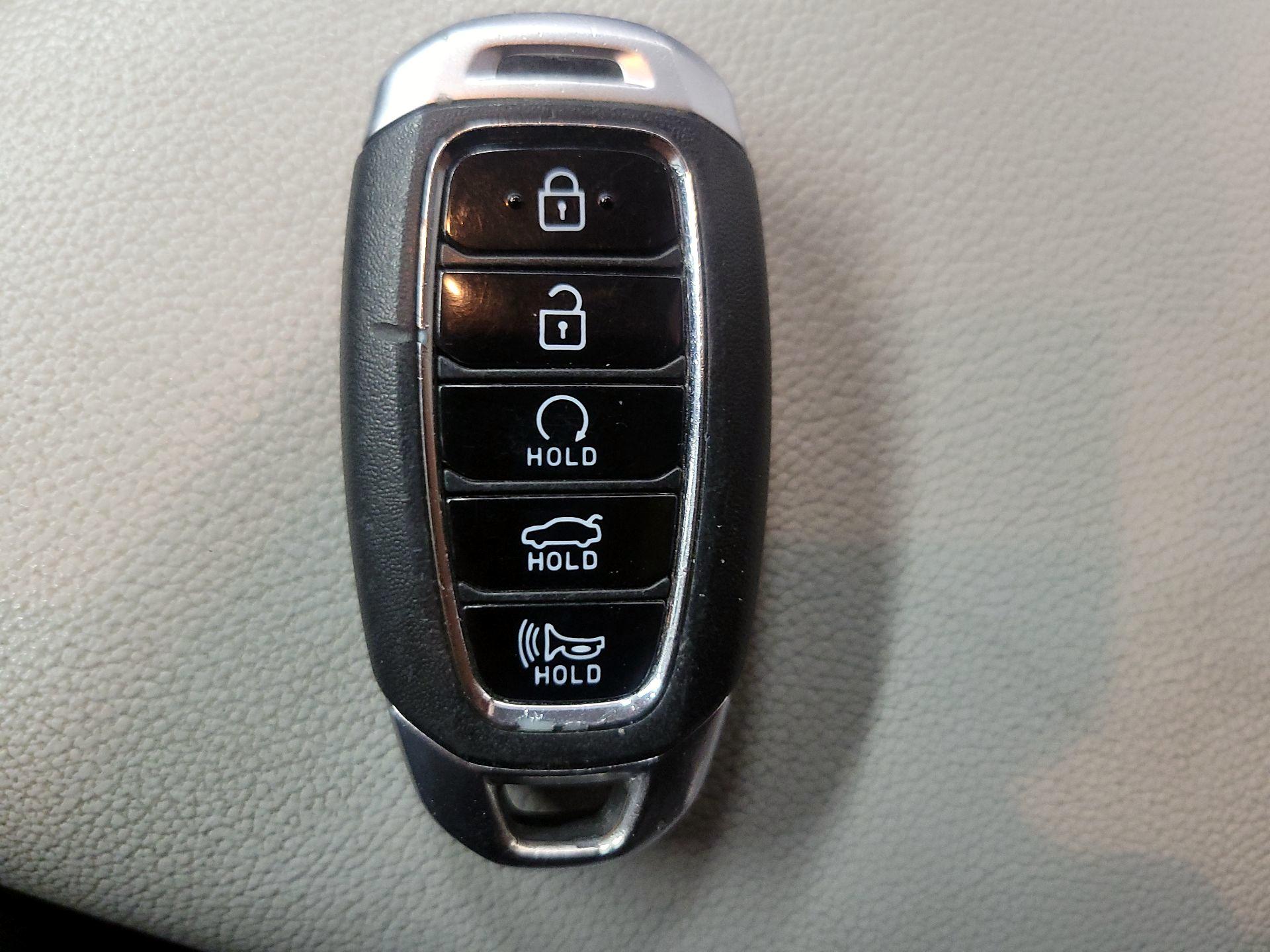 Thumbnail: 2023 Hyundai Elantra - 20