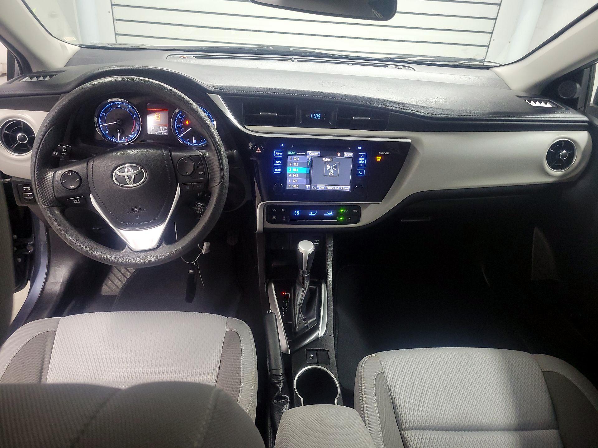Thumbnail: 2017 Toyota Corolla - 9