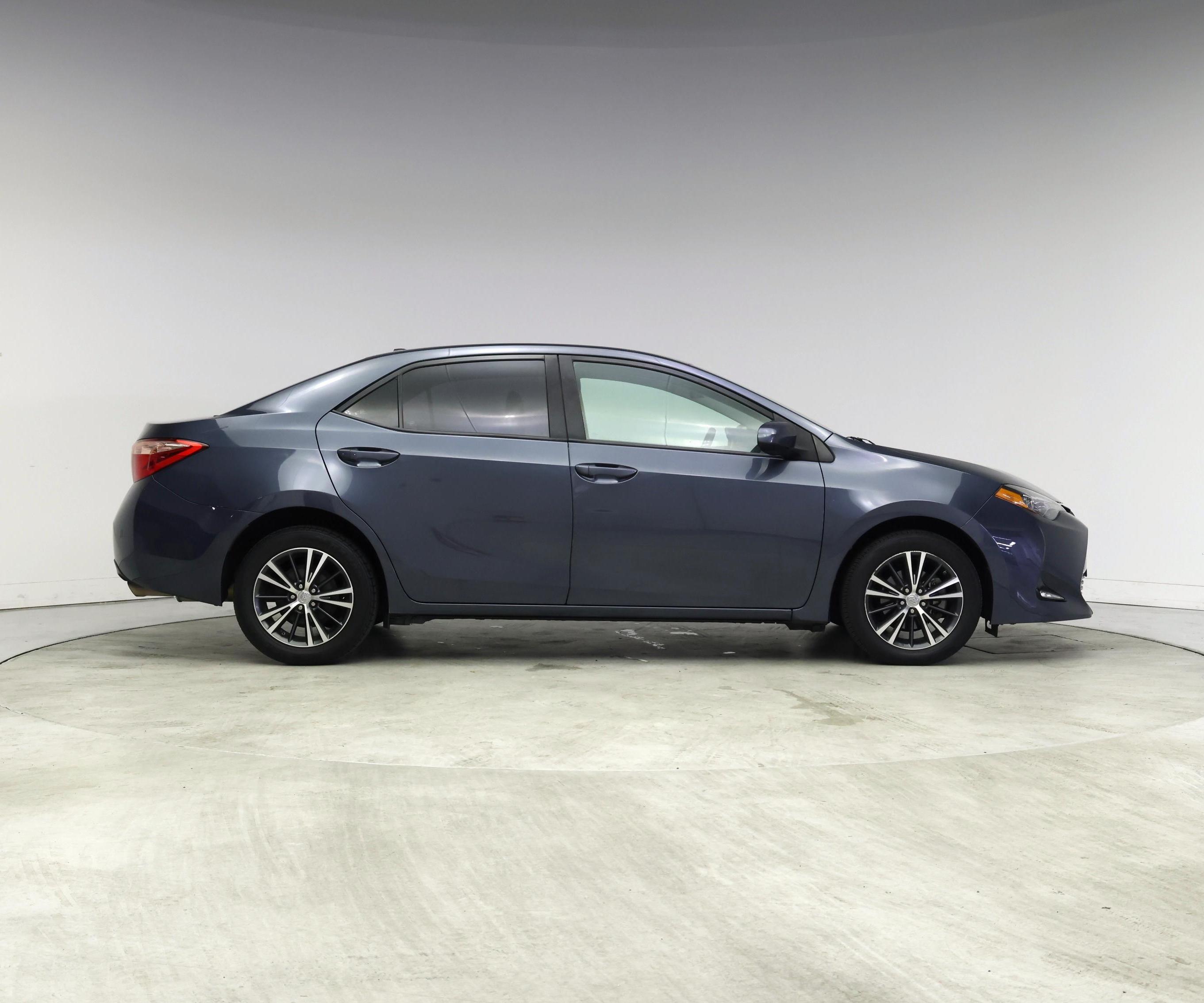 Thumbnail: 2017 Toyota Corolla - 7