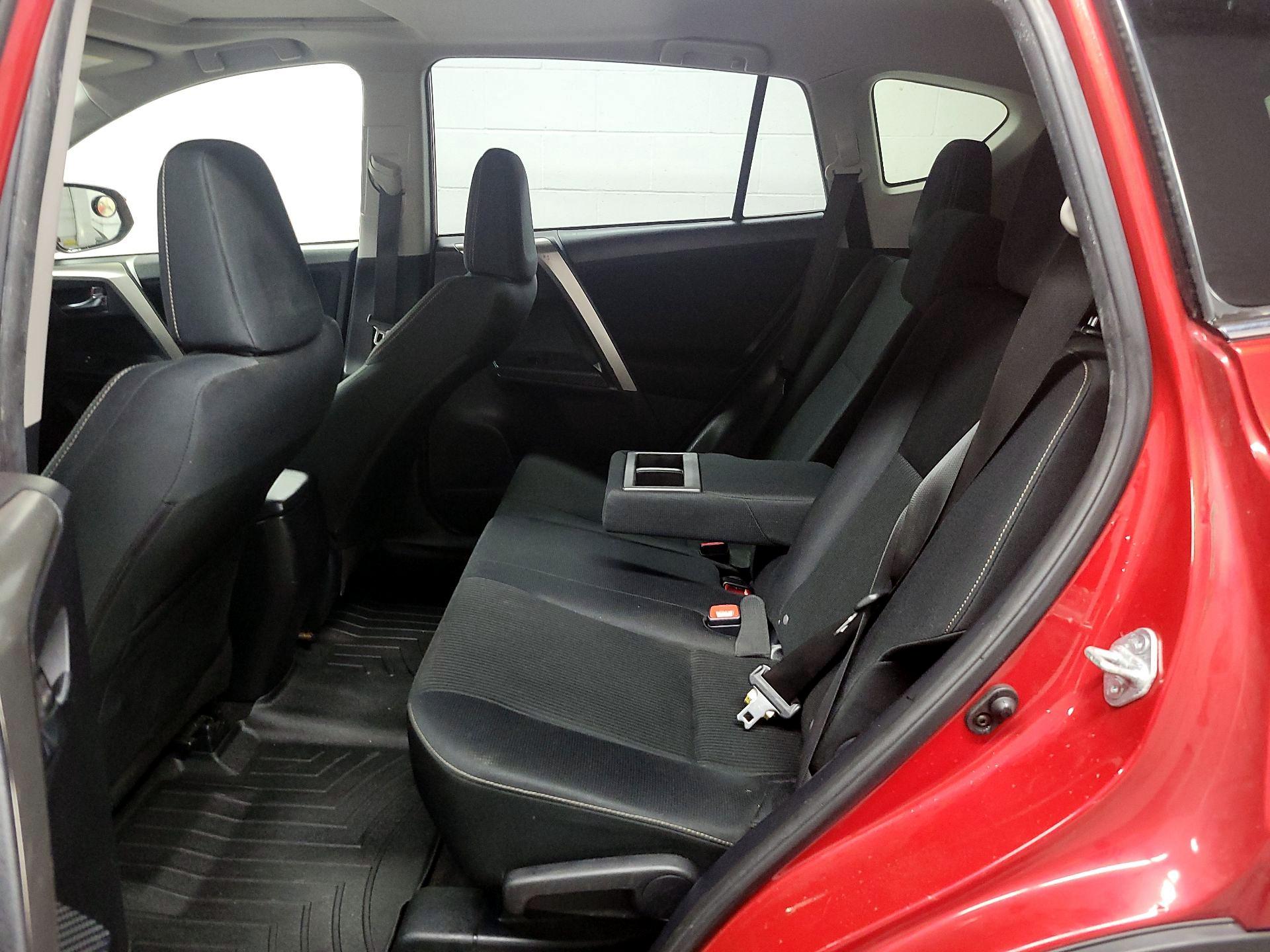 Thumbnail: 2014 Toyota RAV4 - 18