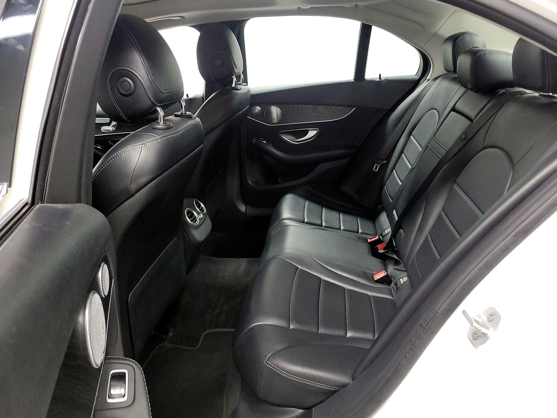 Thumbnail: 2016 Mercedes-Benz C-Class - 18
