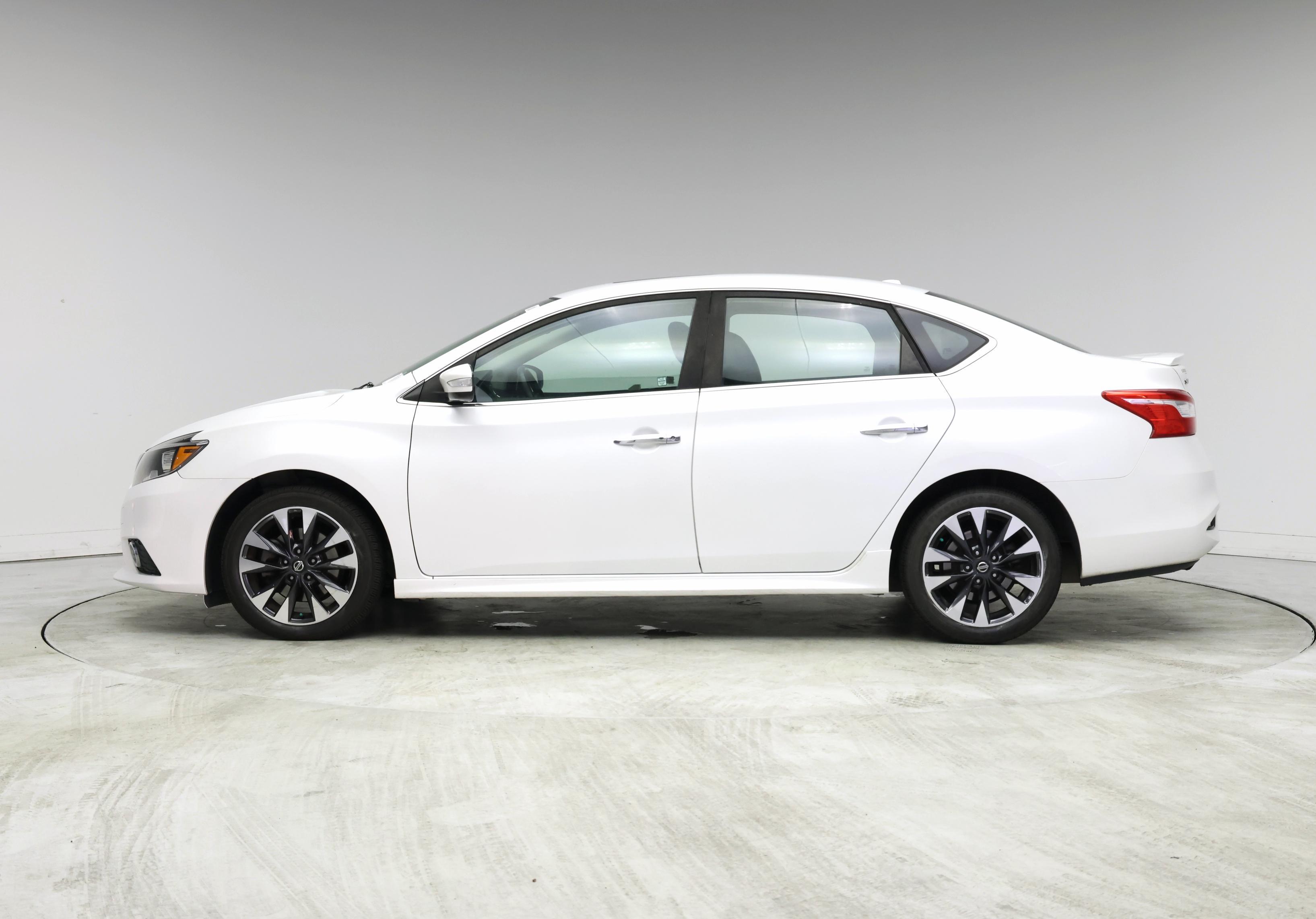Thumbnail: 2019 Nissan Sentra - 3