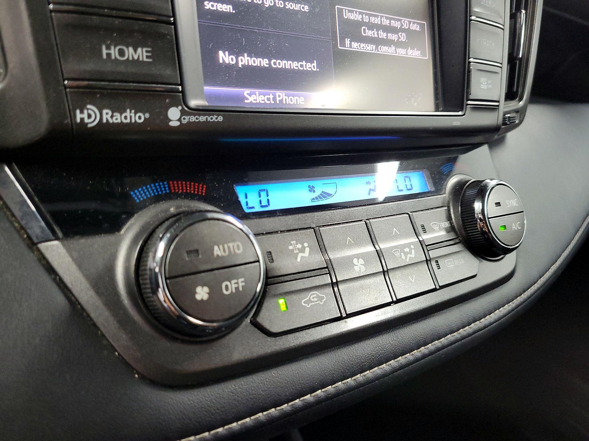 Thumbnail: 2015 Toyota RAV4 - 15