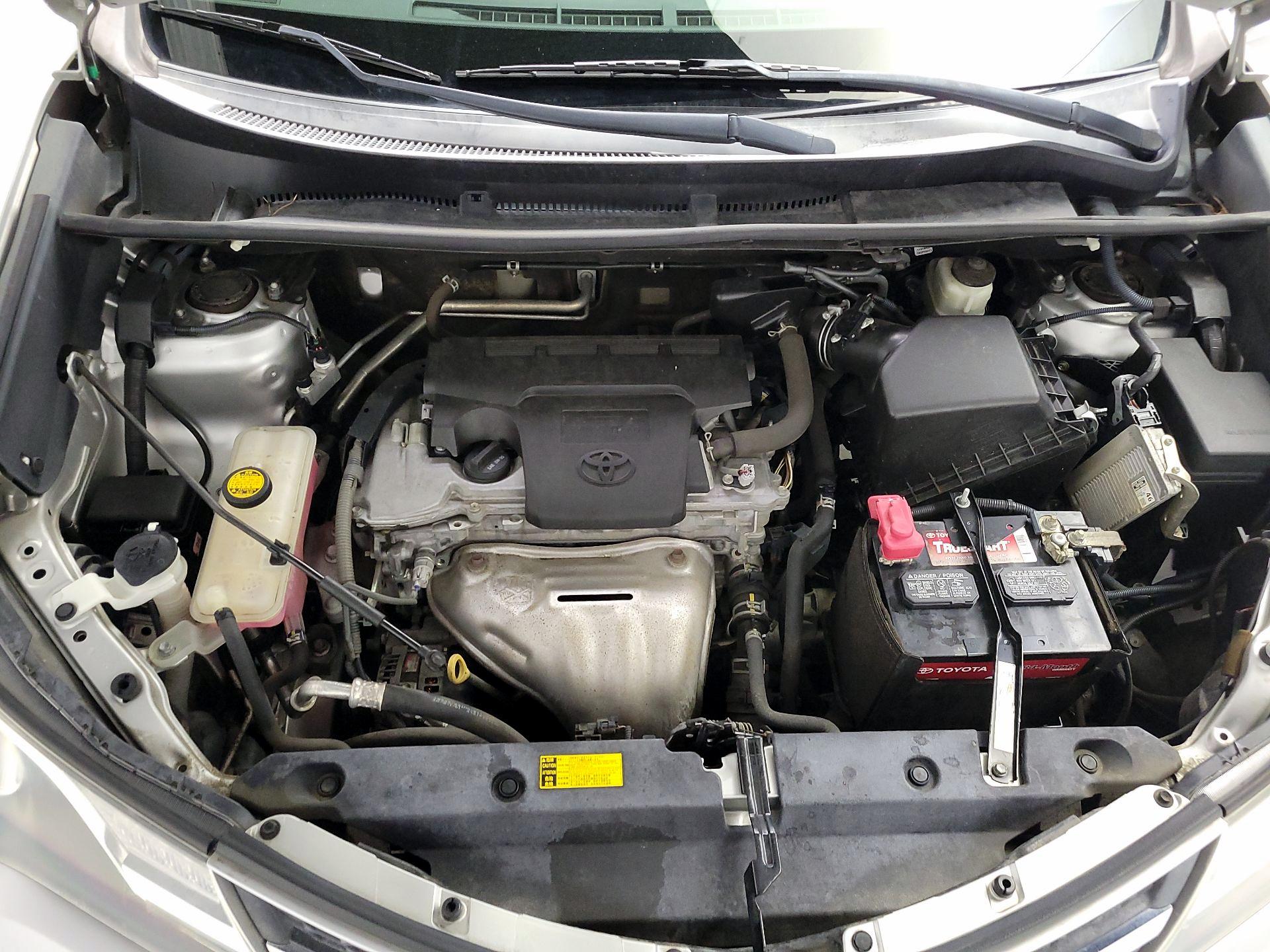 Thumbnail: 2015 Toyota RAV4 - 19