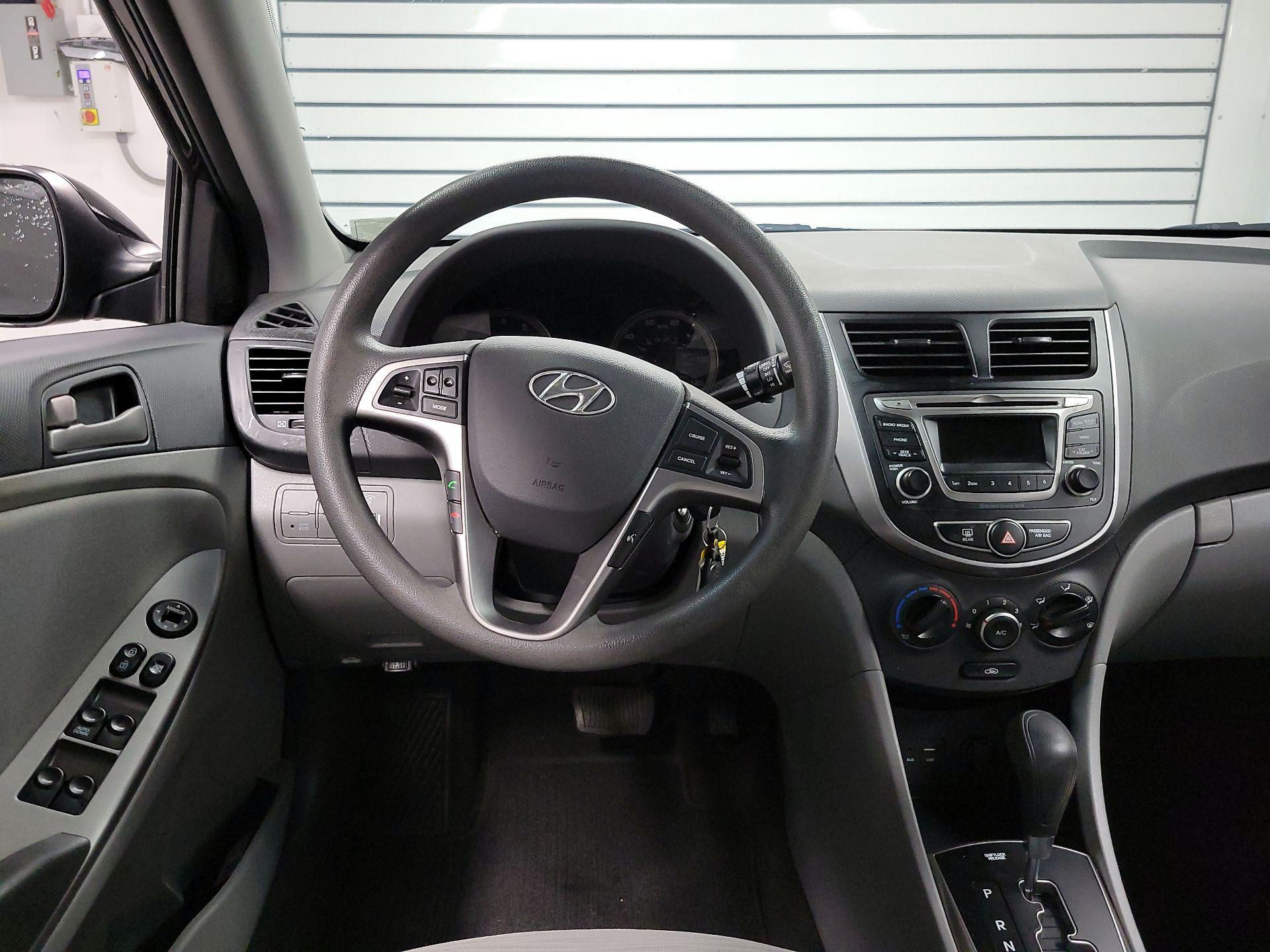 Thumbnail: 2016 Hyundai Accent - 10