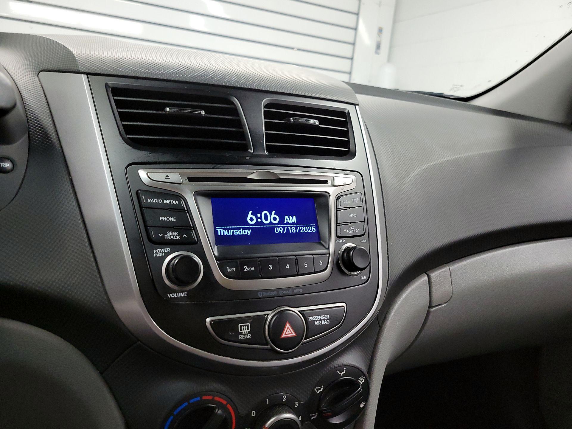 Thumbnail: 2016 Hyundai Accent - 14