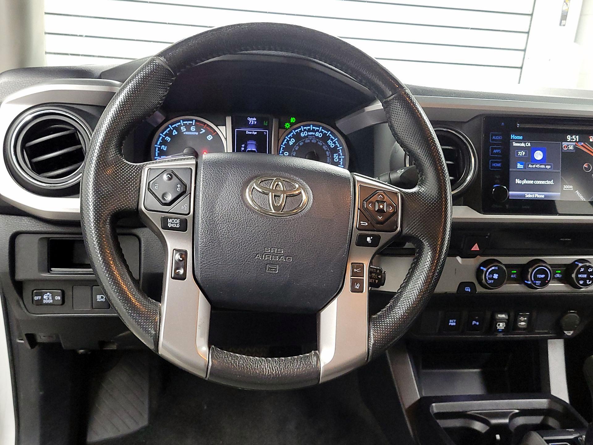 Thumbnail: 2018 Toyota Tacoma - 10
