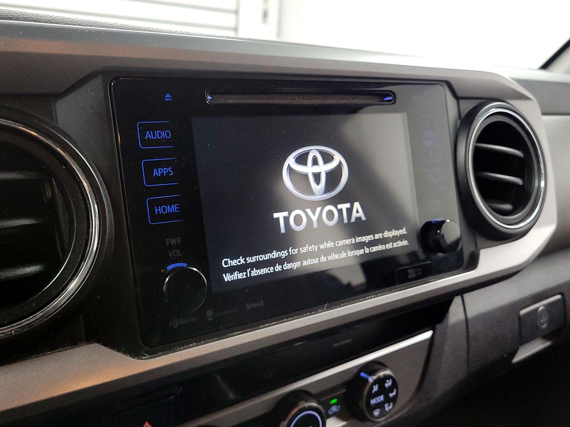 Thumbnail: 2018 Toyota Tacoma - 15