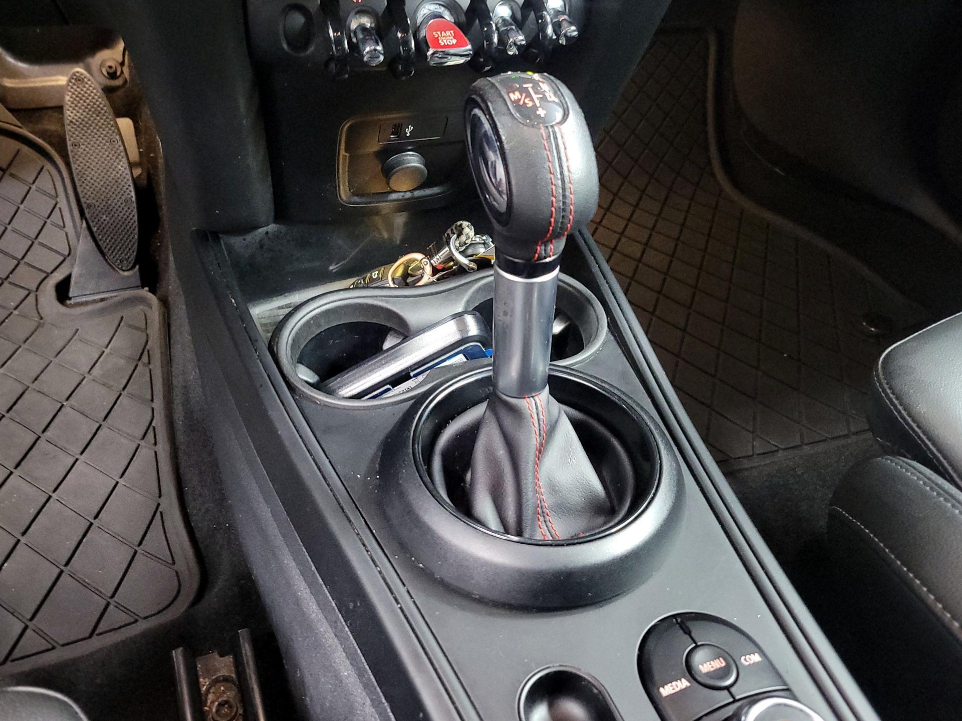Thumbnail: 2019 MINI Cooper Countryman - 16