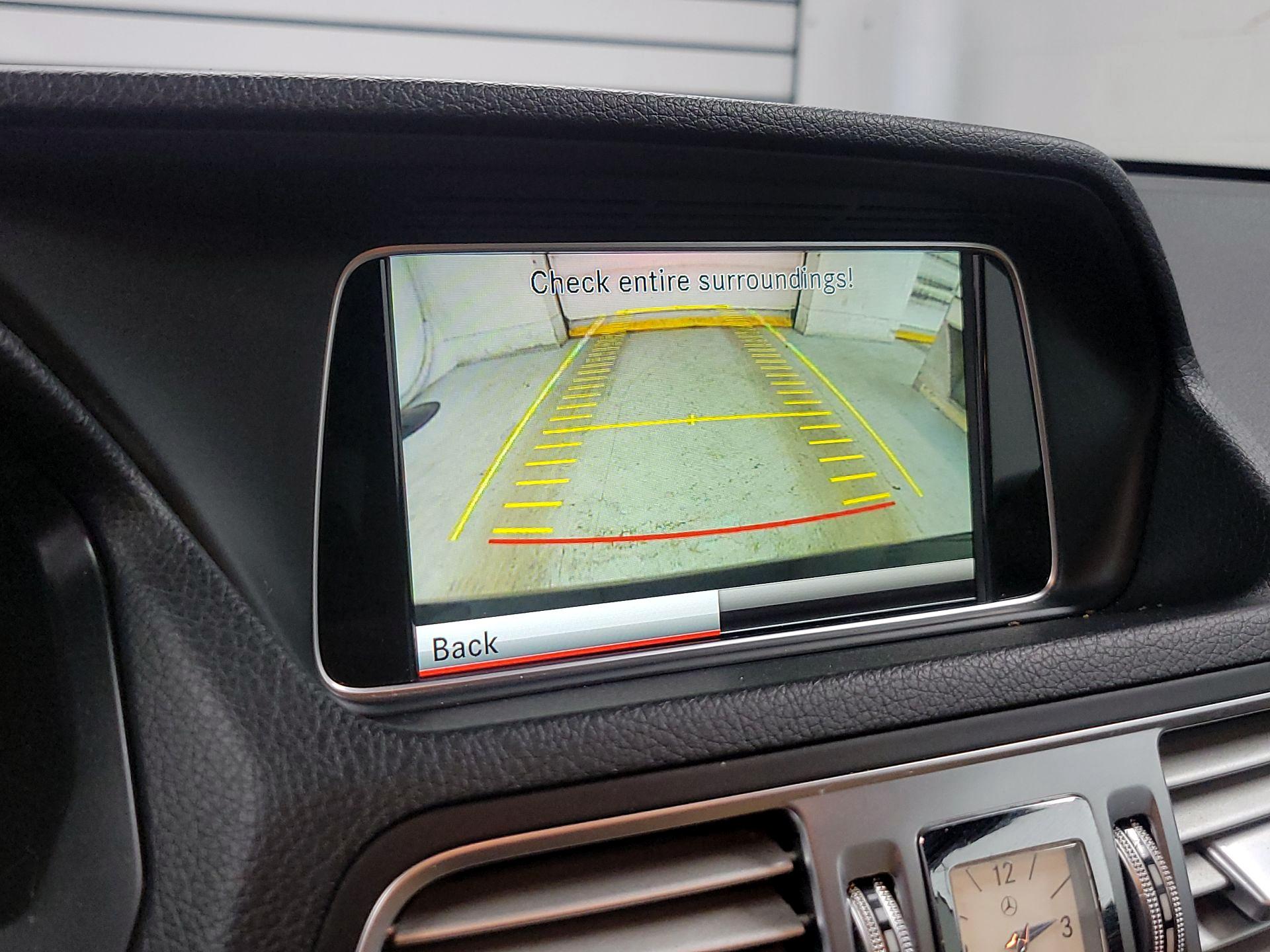 Thumbnail: 2015 Mercedes-Benz E-Class - 15