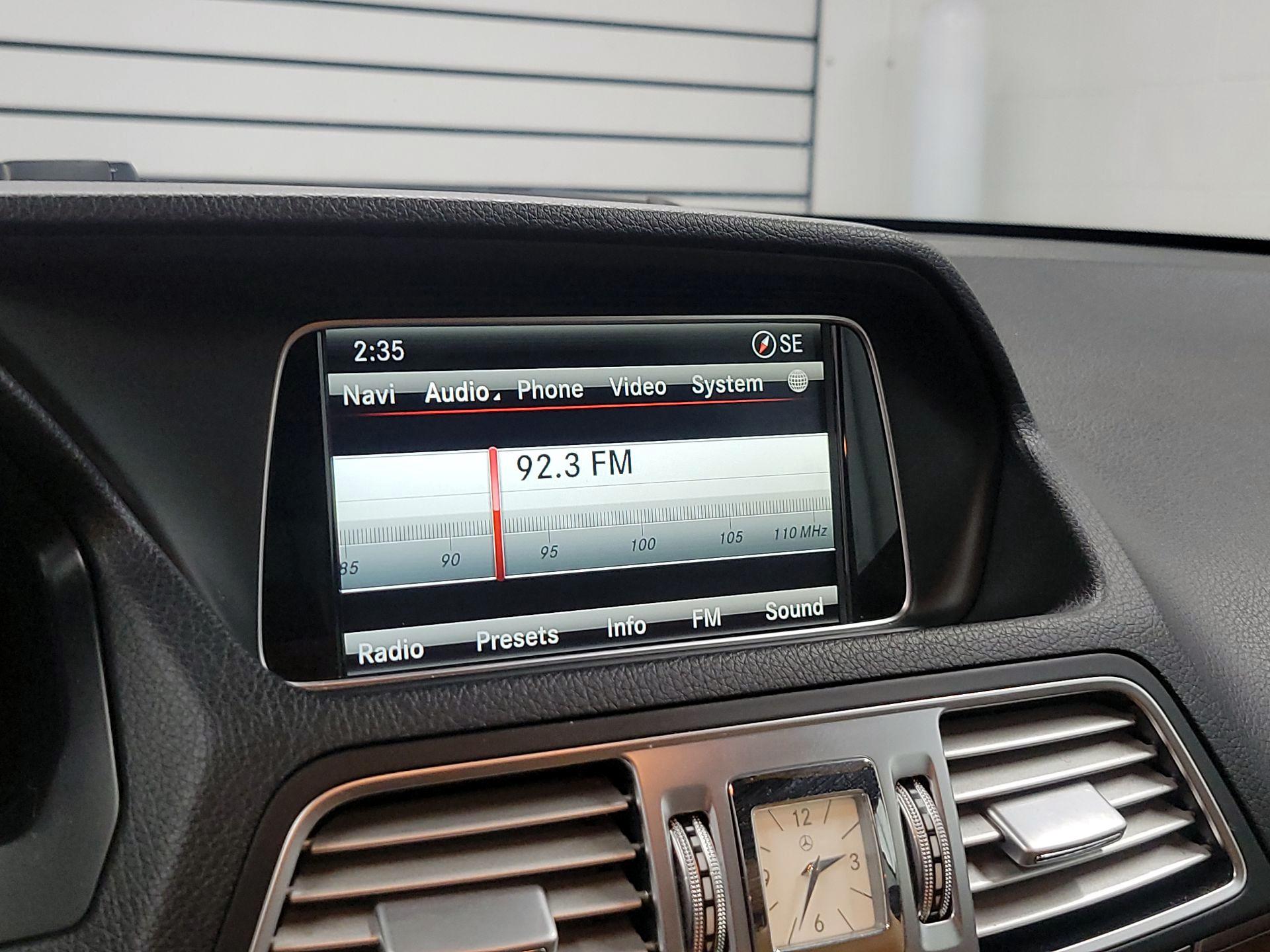 Thumbnail: 2015 Mercedes-Benz E-Class - 16