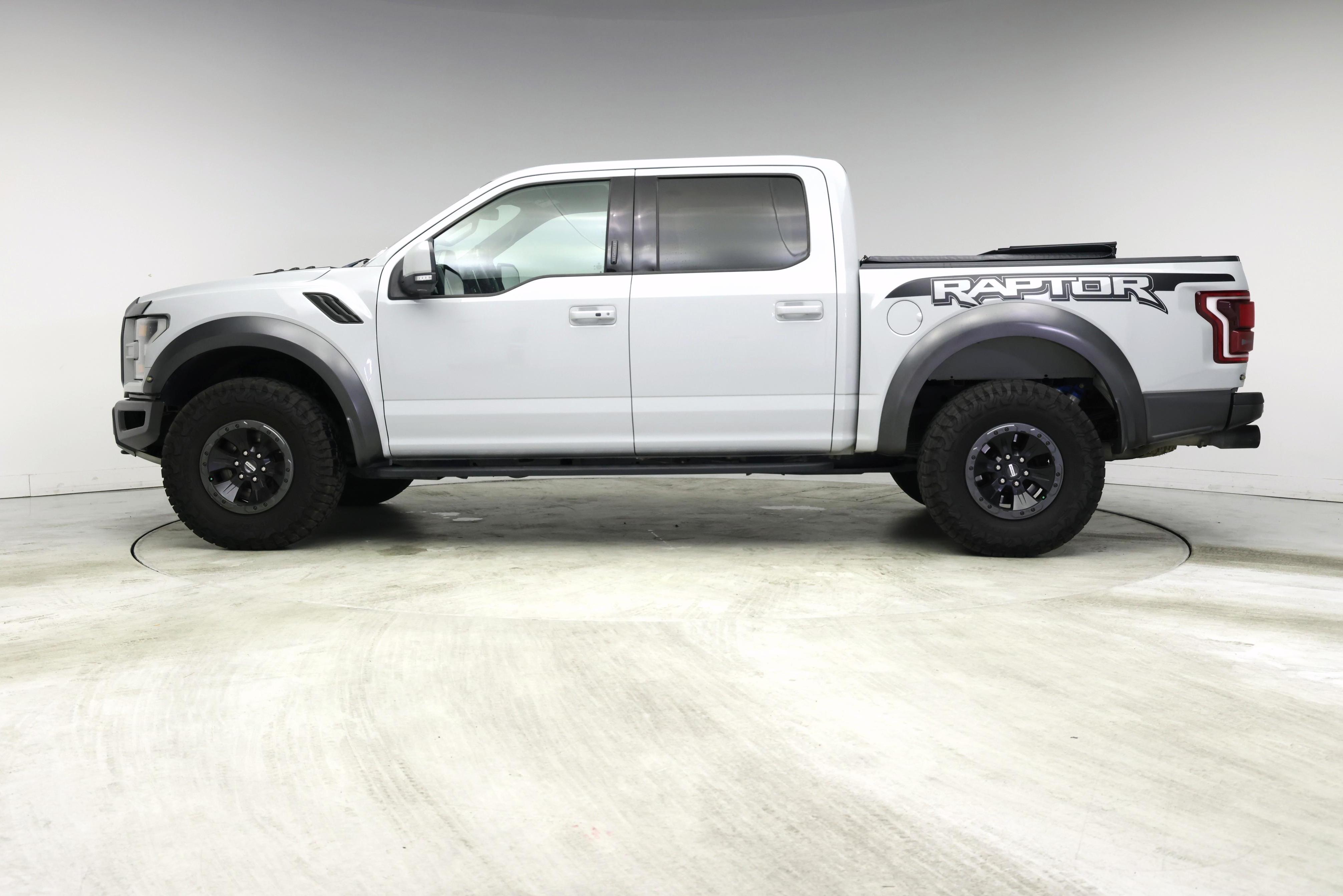 Thumbnail: 2017 Ford F-150 - 3