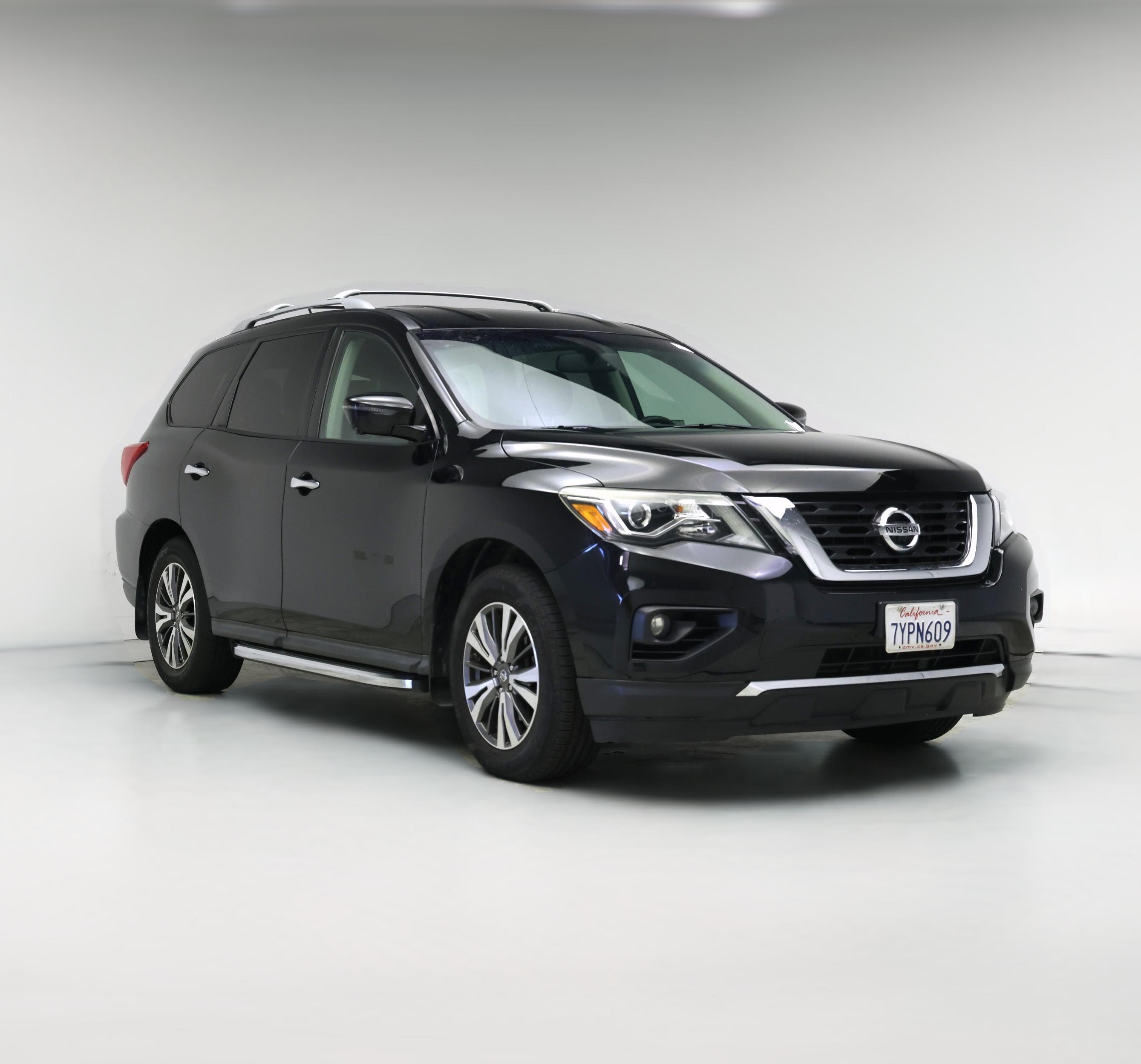 Thumbnail: 2017 Nissan Pathfinder - 1