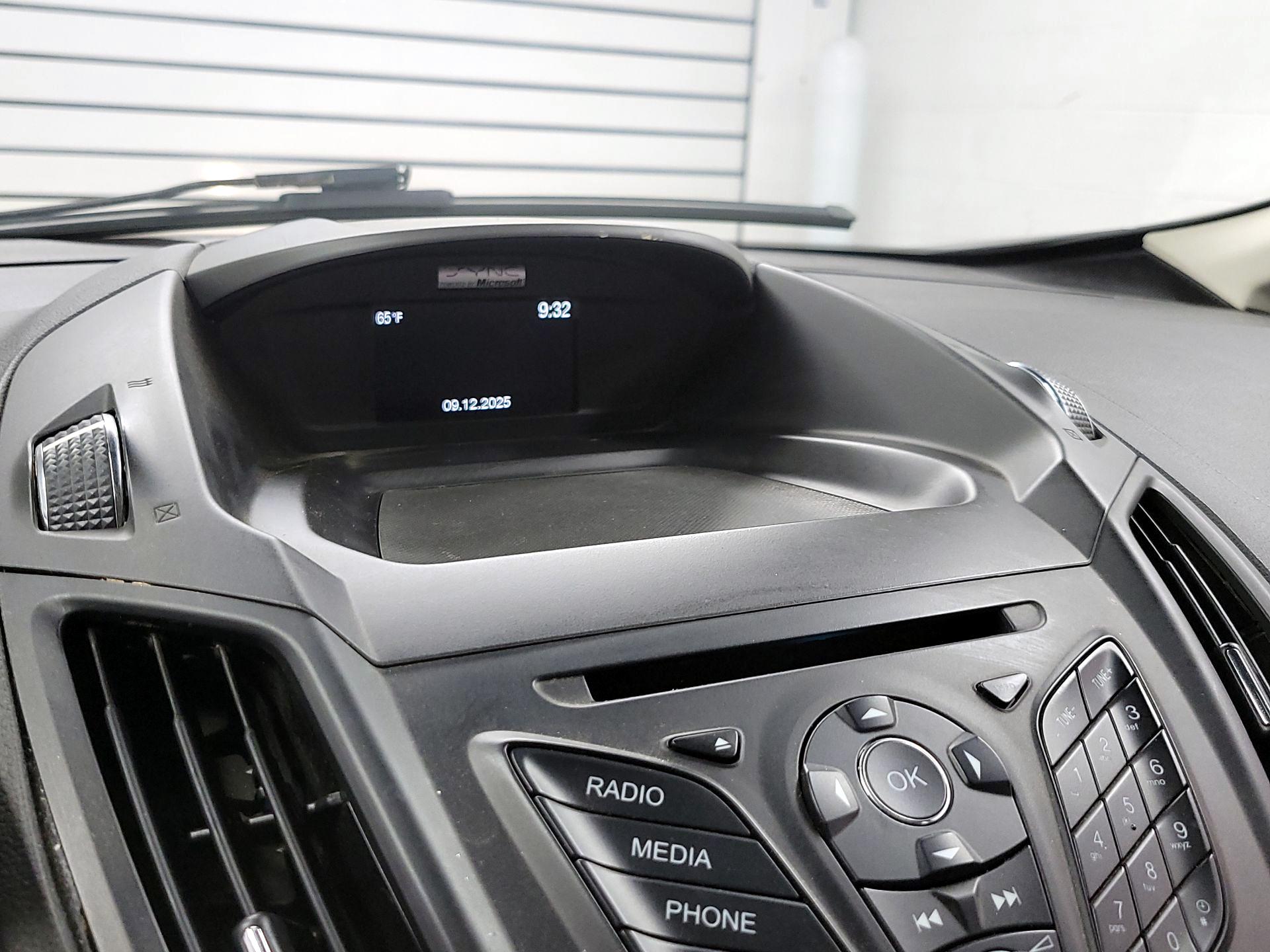 Thumbnail: 2015 Ford C-Max - 14