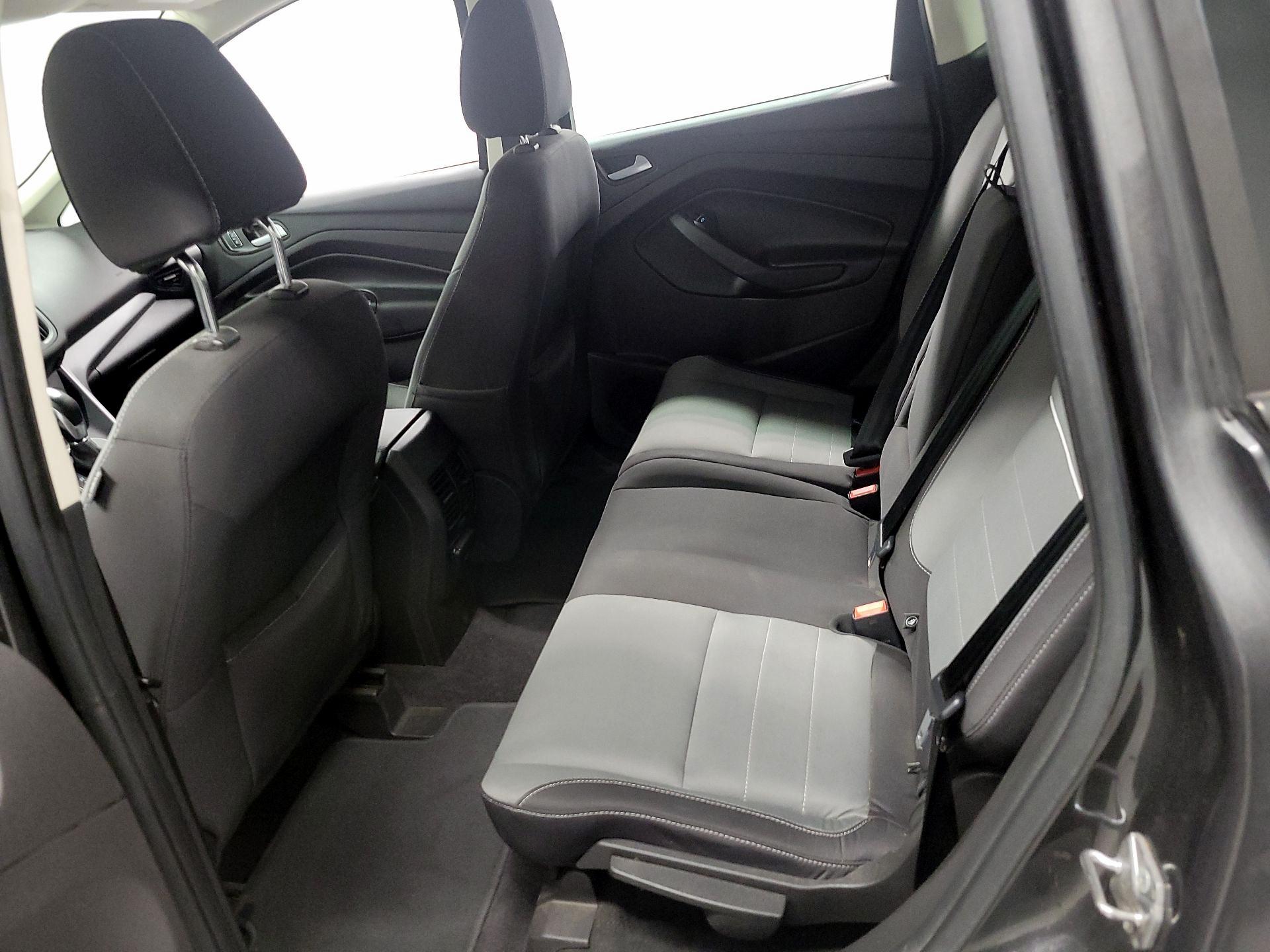 Thumbnail: 2015 Ford C-Max - 17