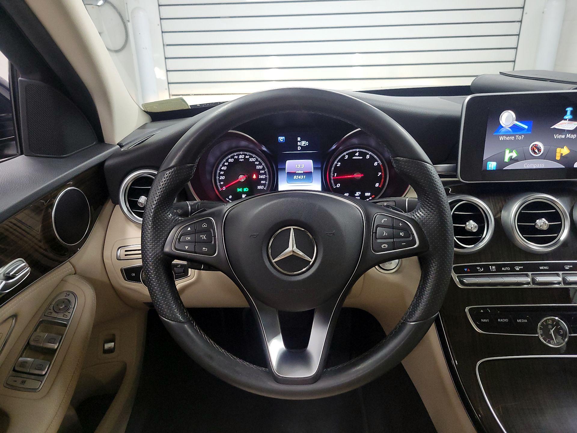 Thumbnail: 2015 Mercedes-Benz C-Class - 10