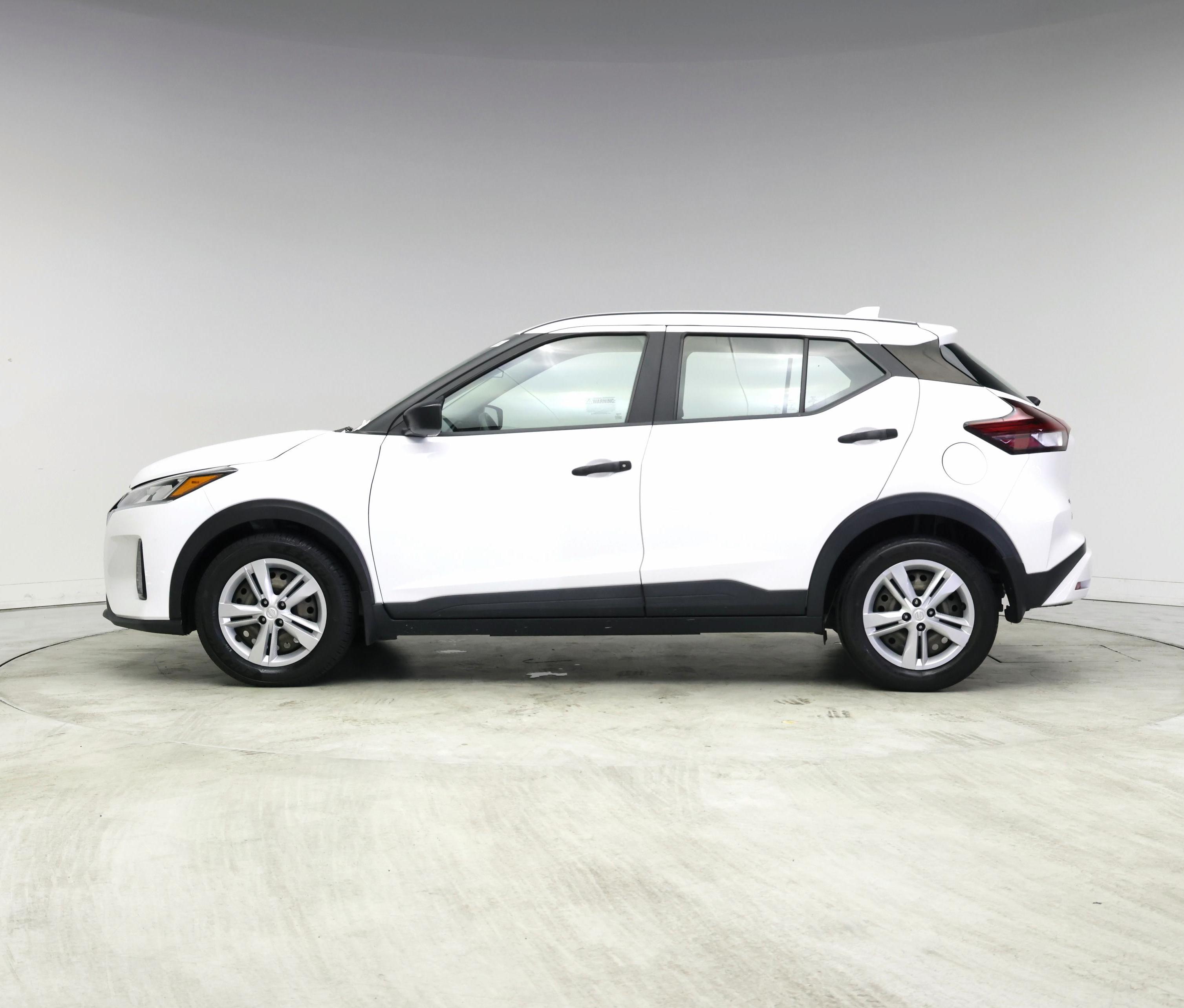 Thumbnail: 2022 Nissan Kicks - 3