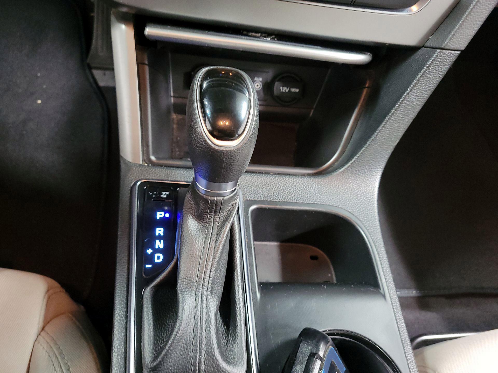 Thumbnail: 2017 Hyundai Sonata - 16