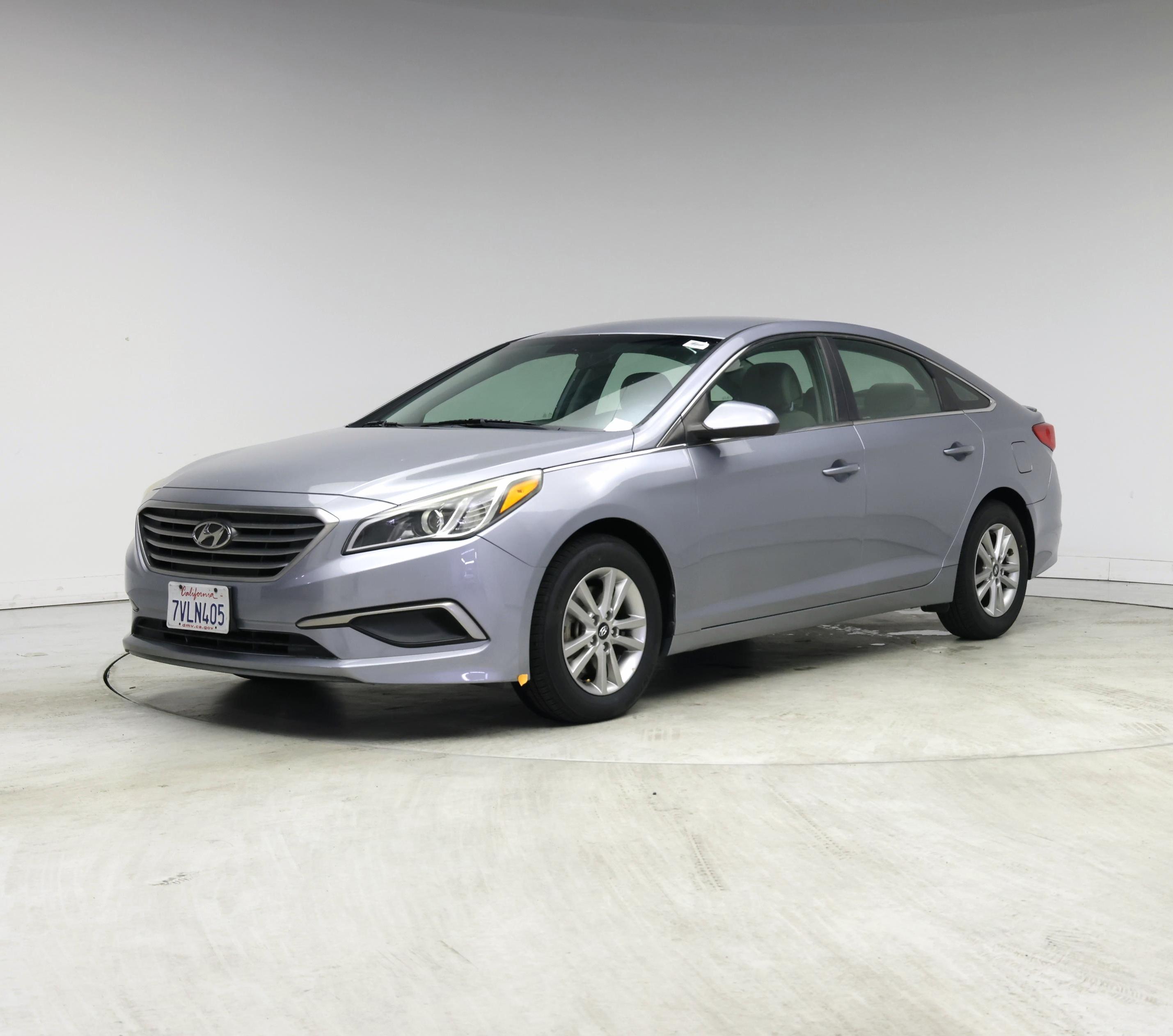 Thumbnail: 2017 Hyundai Sonata - 4