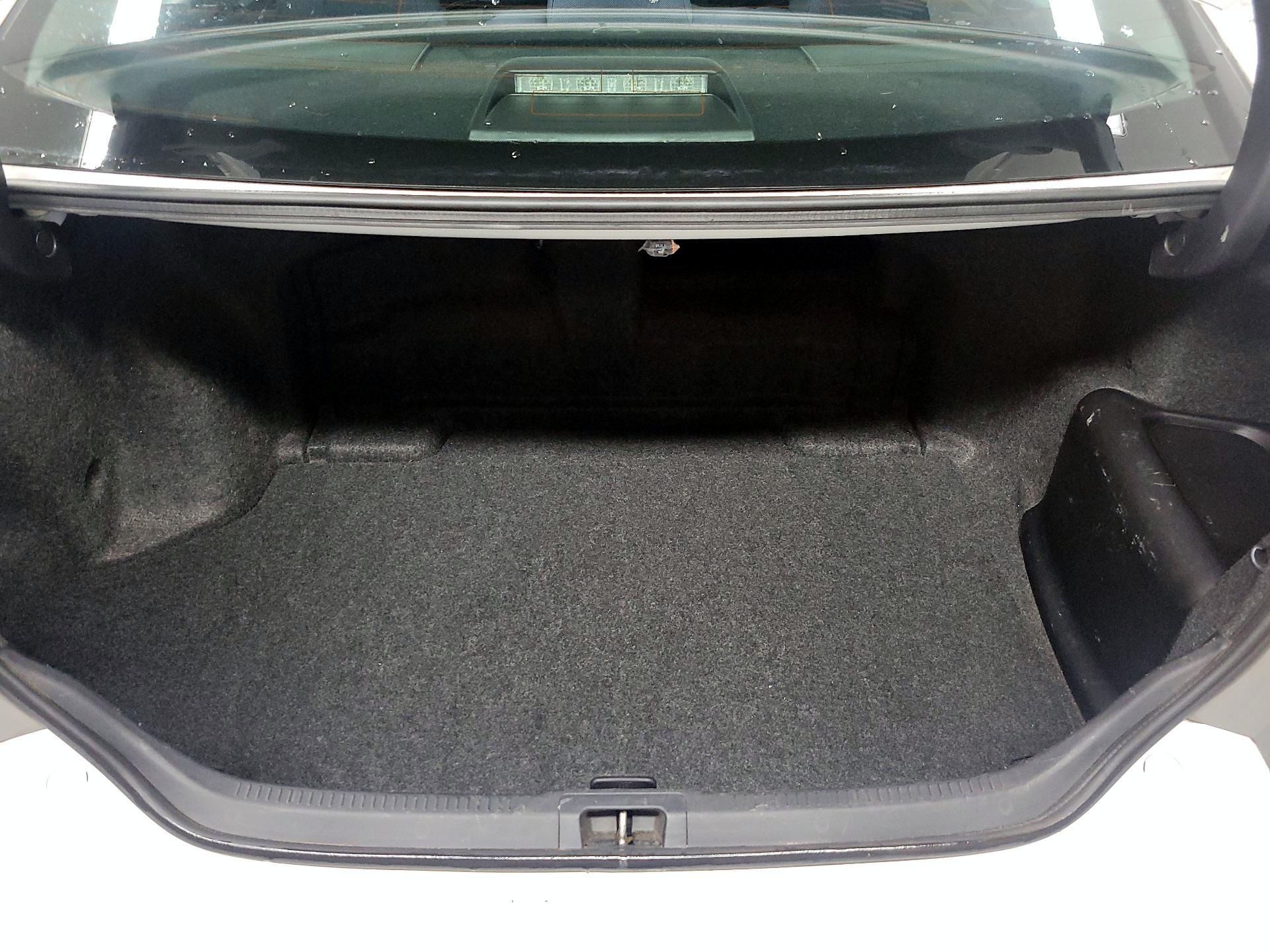 Thumbnail: 2016 Toyota Camry - 19