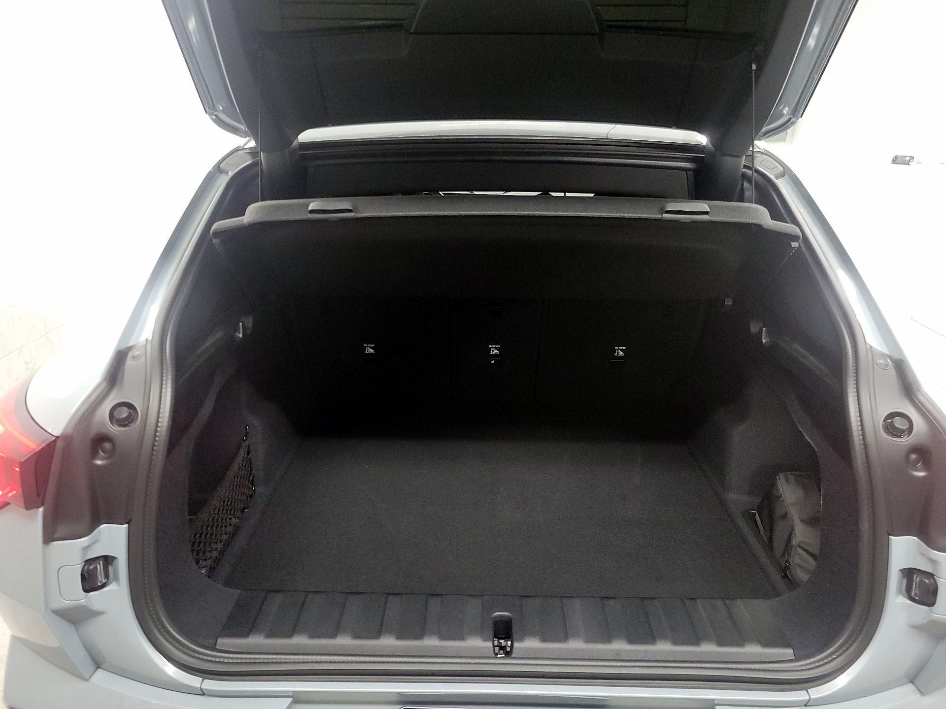 Thumbnail: 2025 BMW X2 - 18