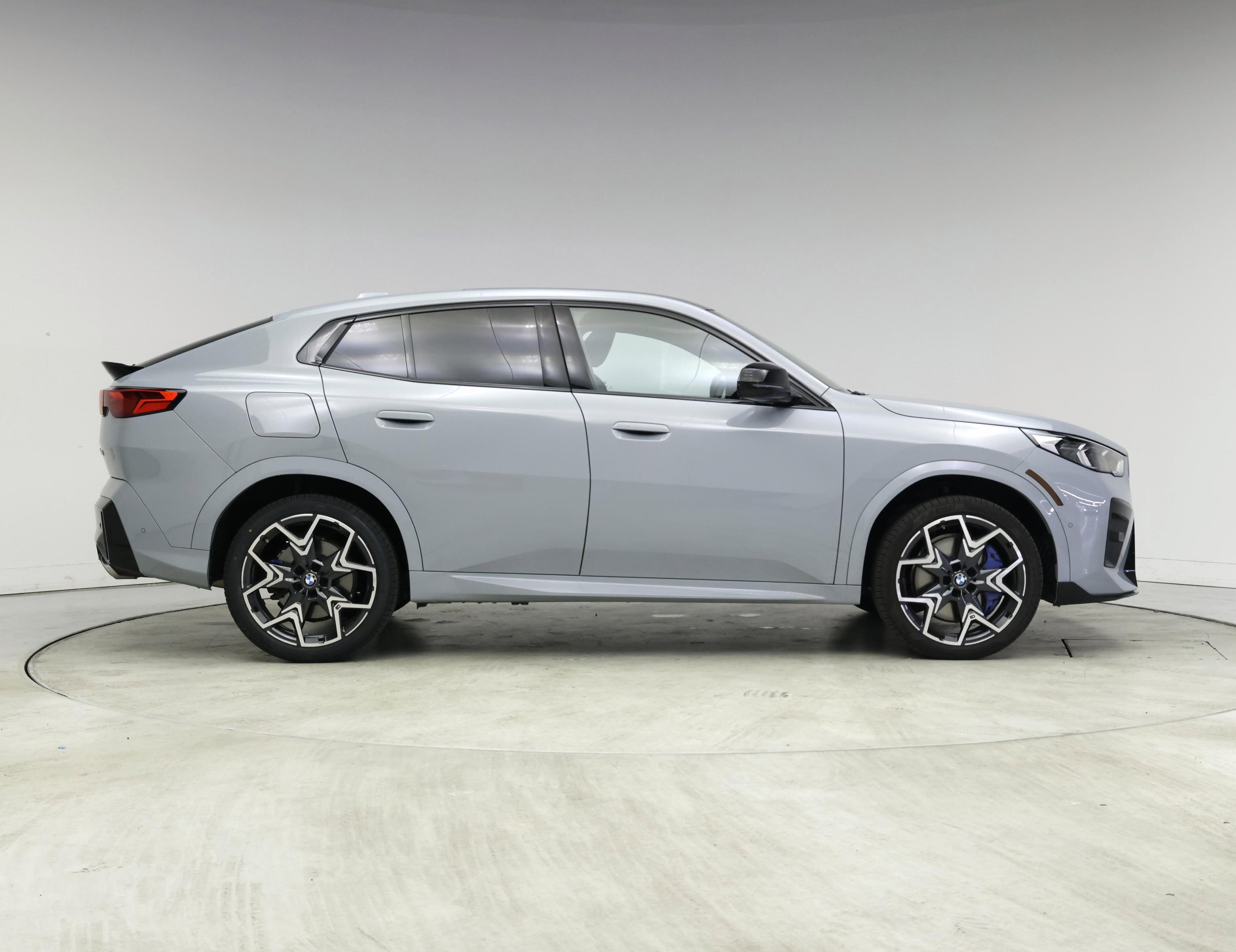 Thumbnail: 2025 BMW X2 - 7