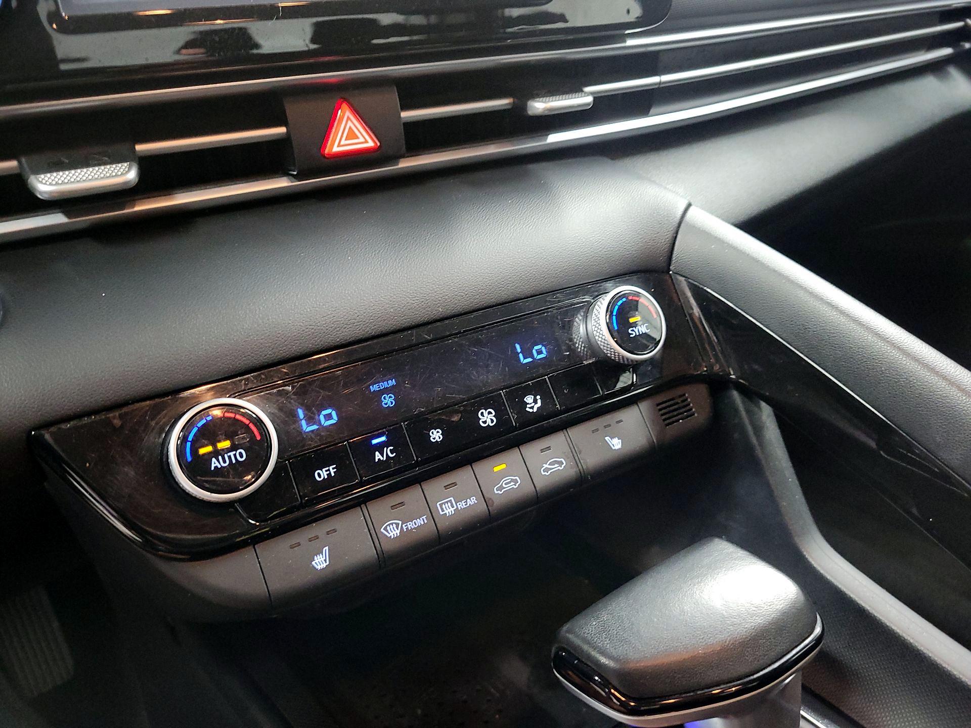 Thumbnail: 2022 Hyundai Elantra - 16