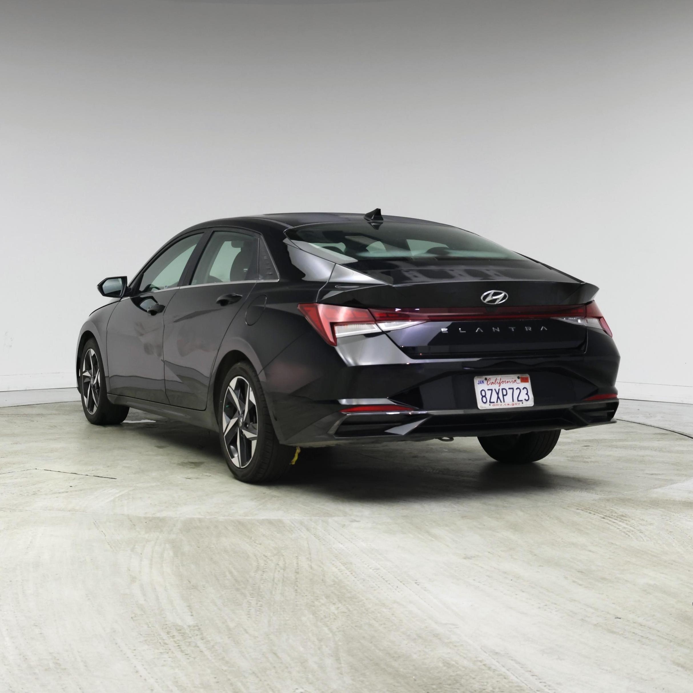 Thumbnail: 2022 Hyundai Elantra - 2