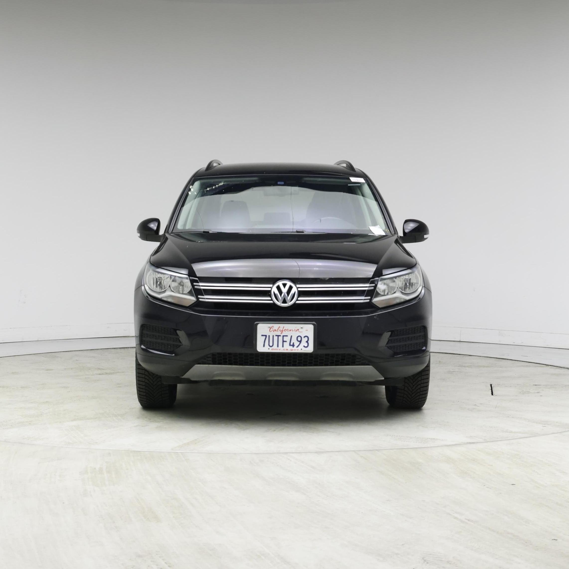 Thumbnail: 2017 Volkswagen Tiguan - 5
