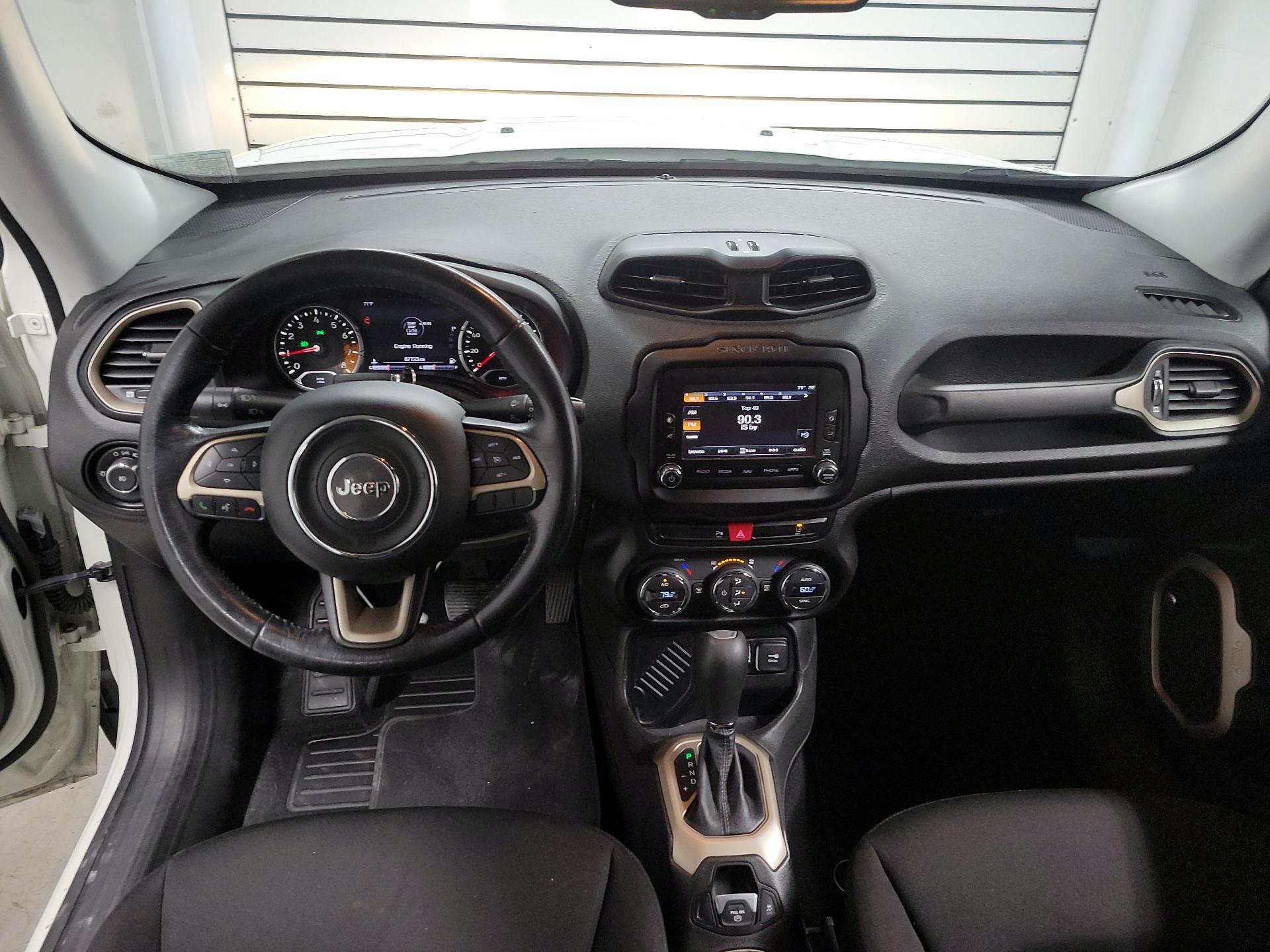 Thumbnail: 2017 Jeep Renegade - 9