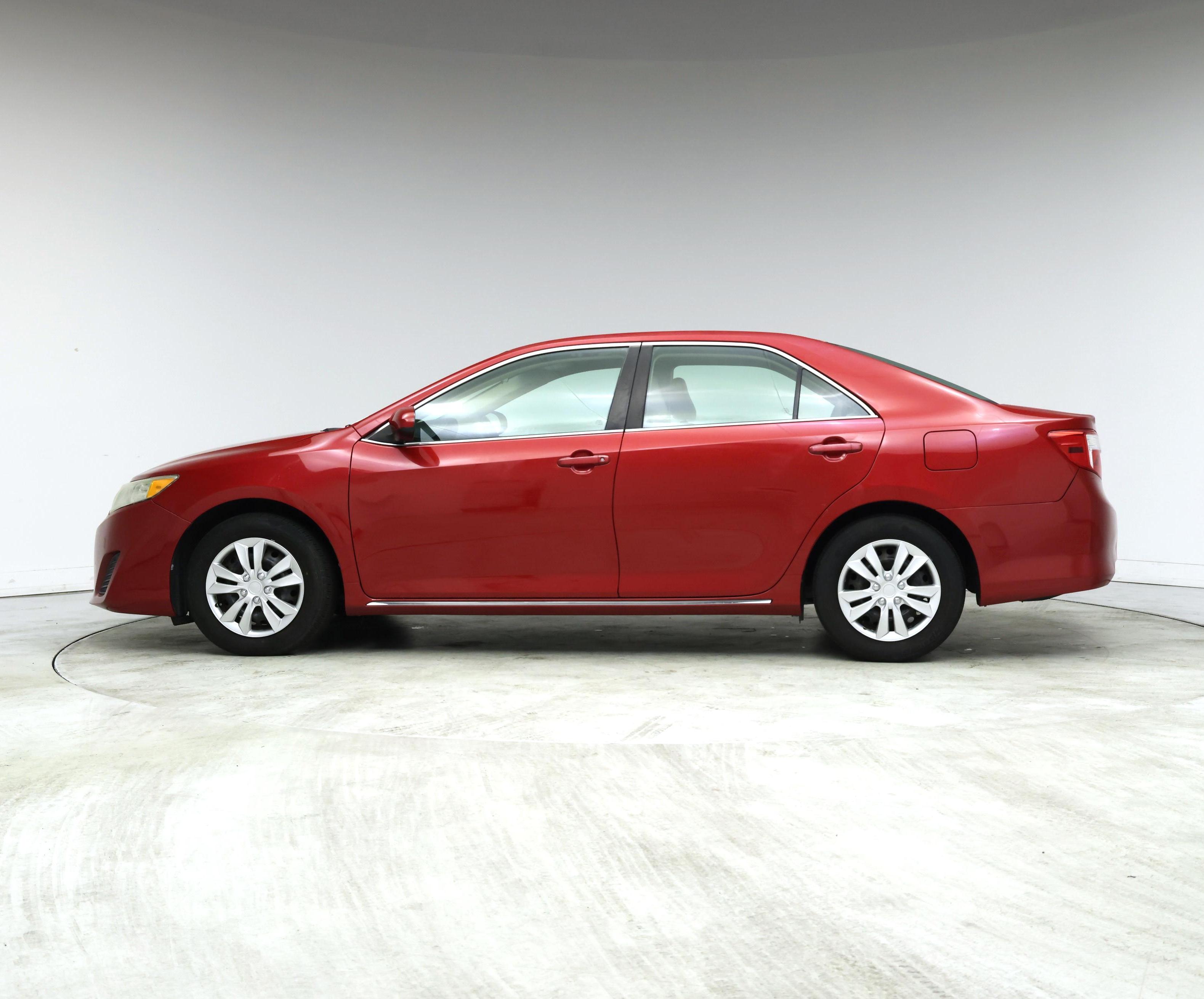 Thumbnail: 2014 Toyota Camry - 3