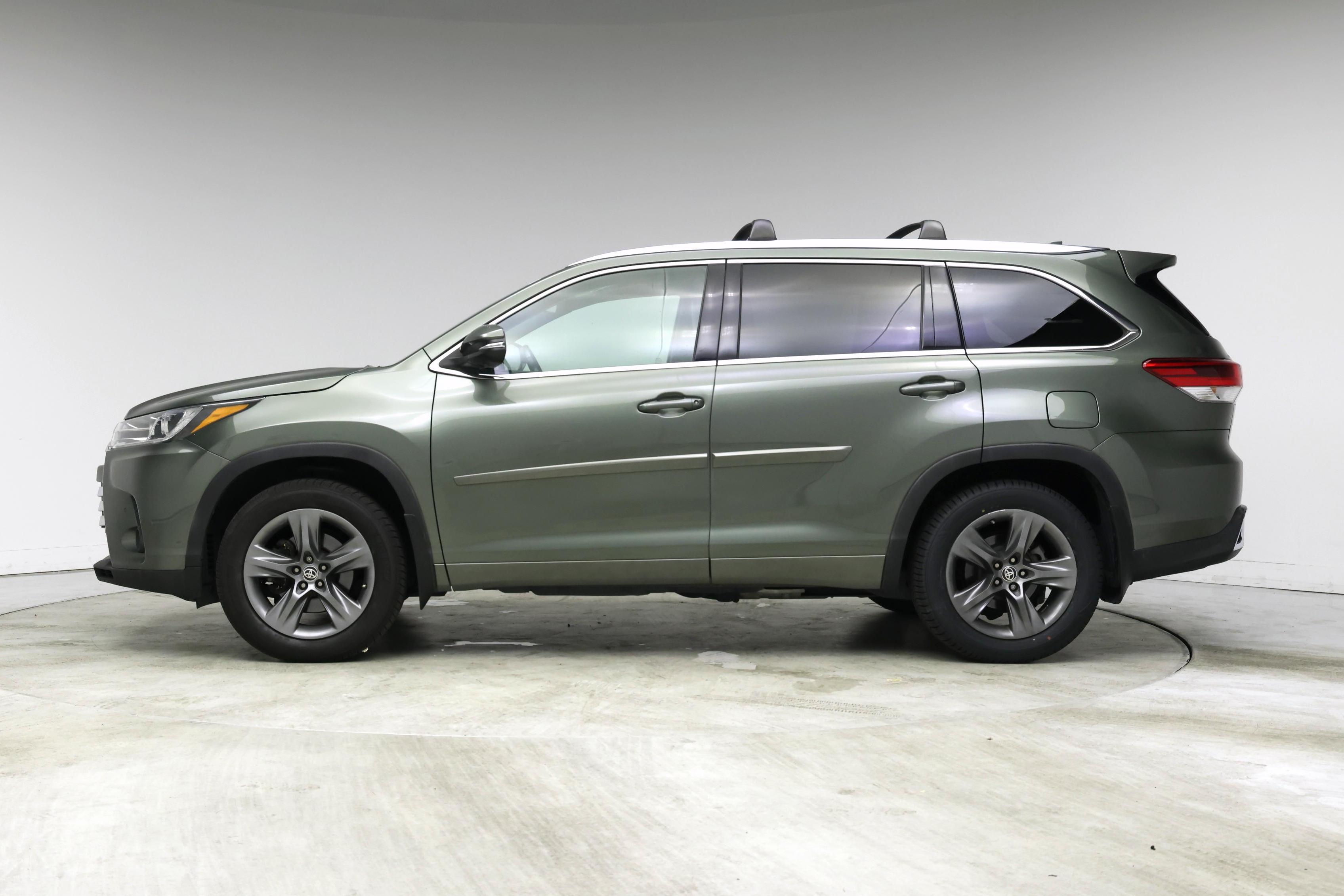 Thumbnail: 2019 Toyota Highlander - 3