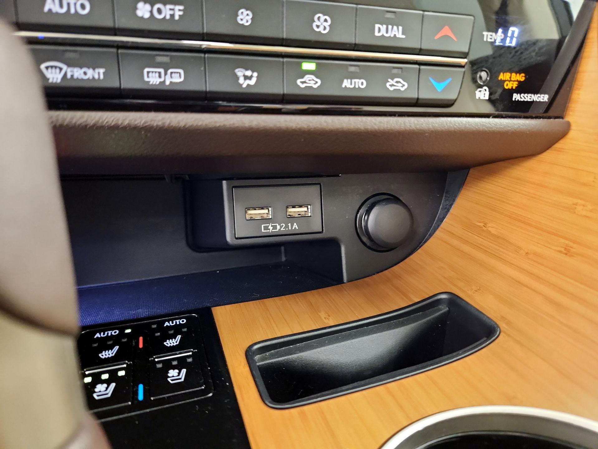 Thumbnail: 2020 Lexus RX - 19