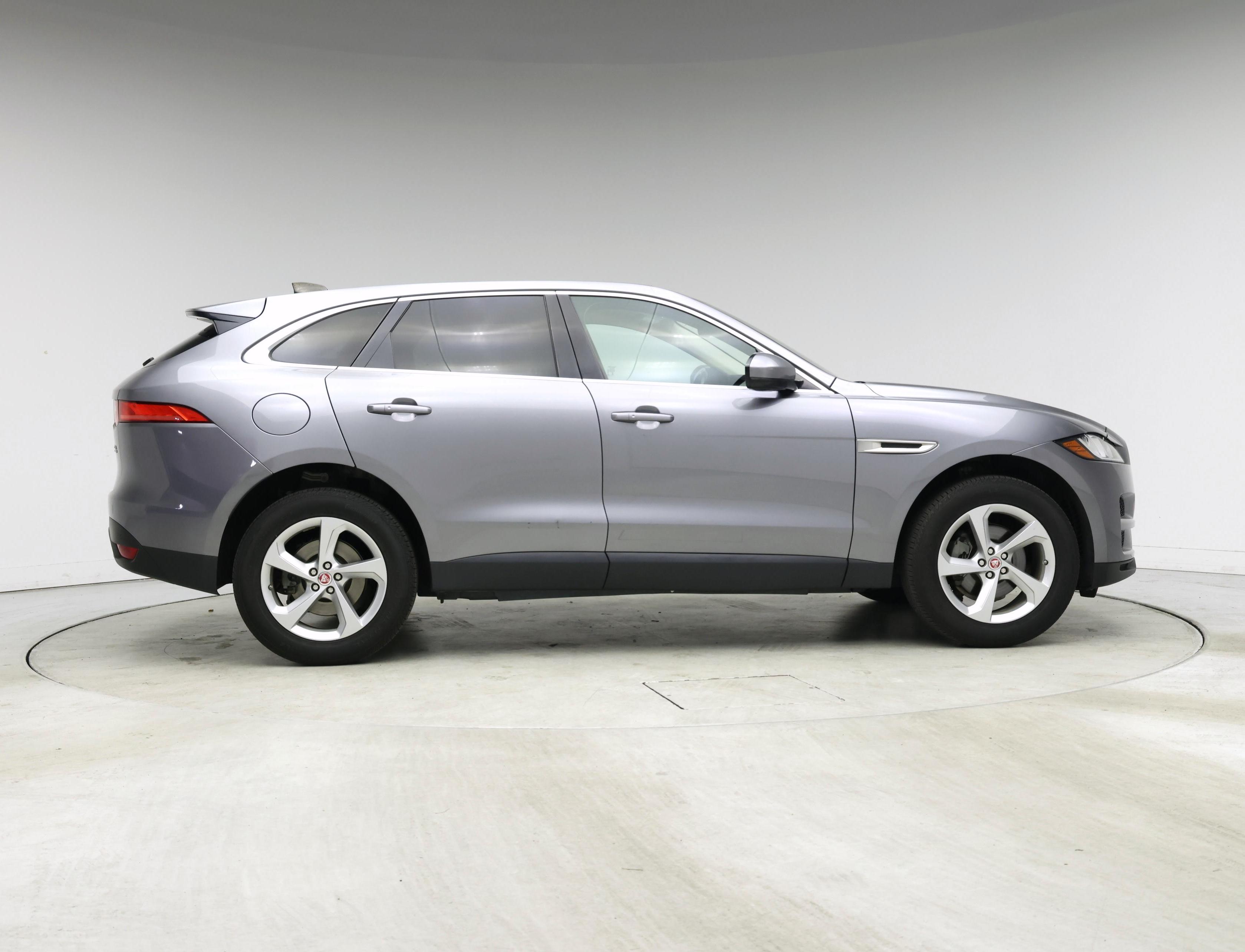 Thumbnail: 2020 Jaguar F-Pace - 7