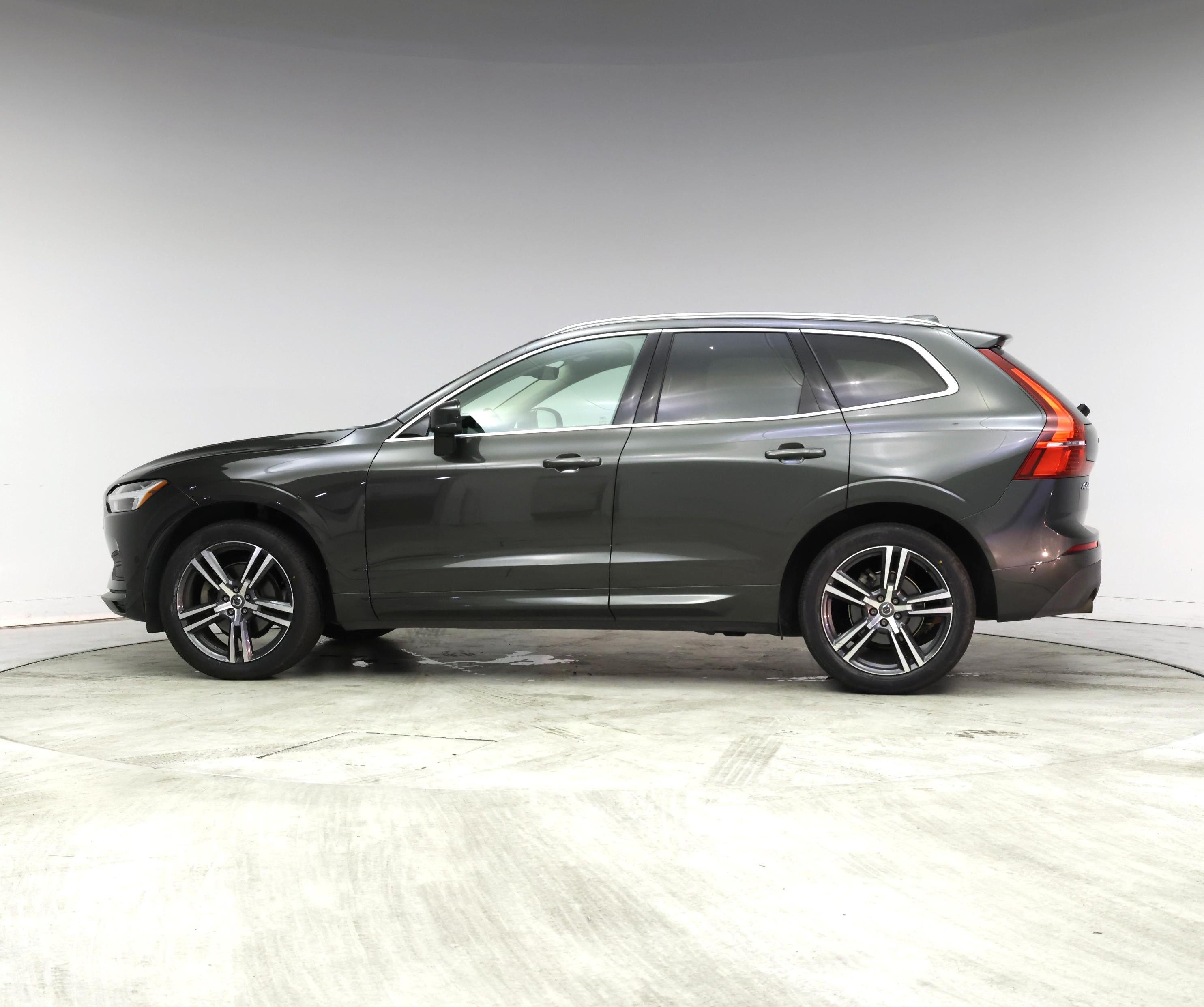 Thumbnail: 2019 Volvo XC60 - 3