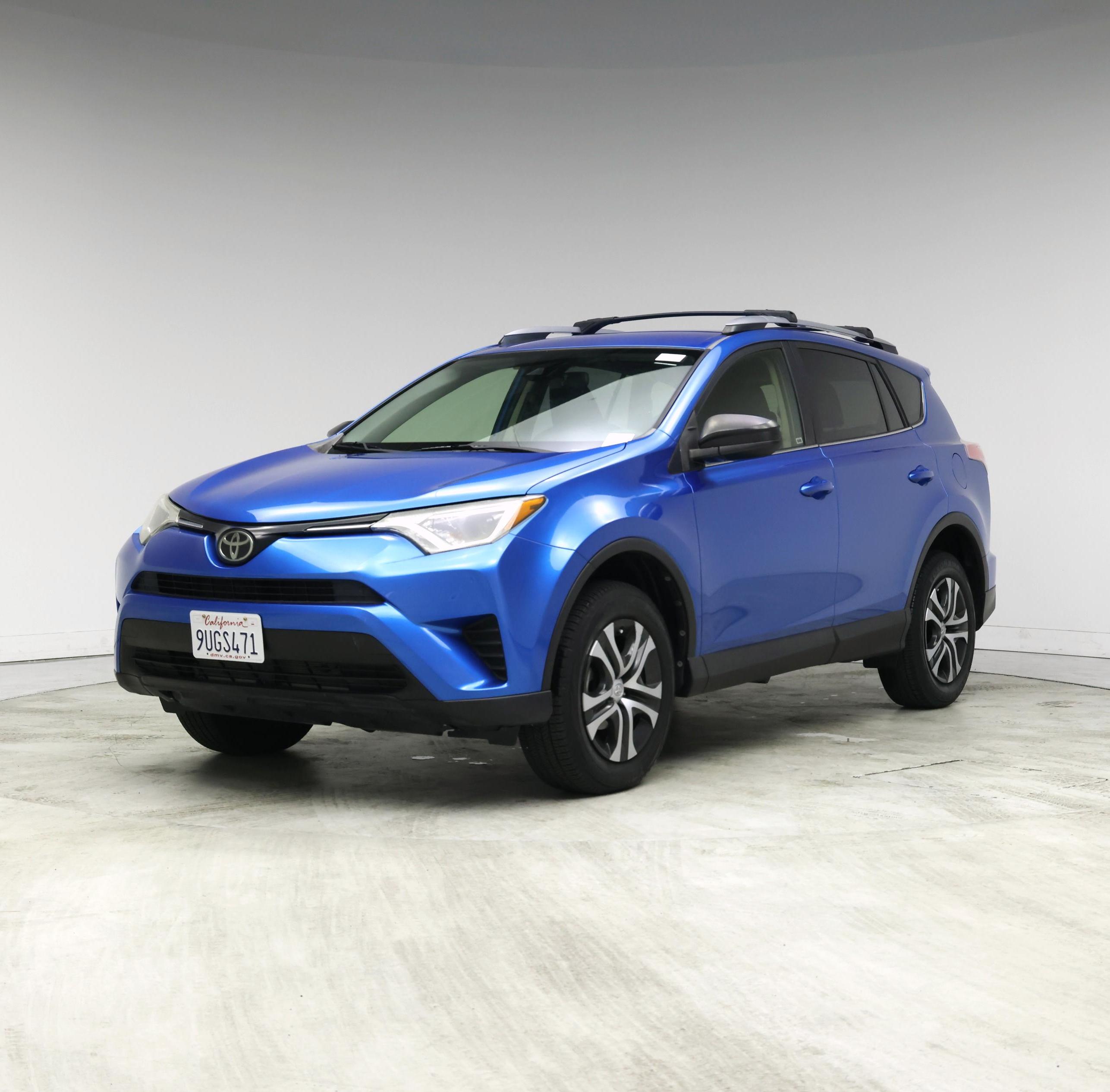 Thumbnail: 2017 Toyota RAV4 - 4