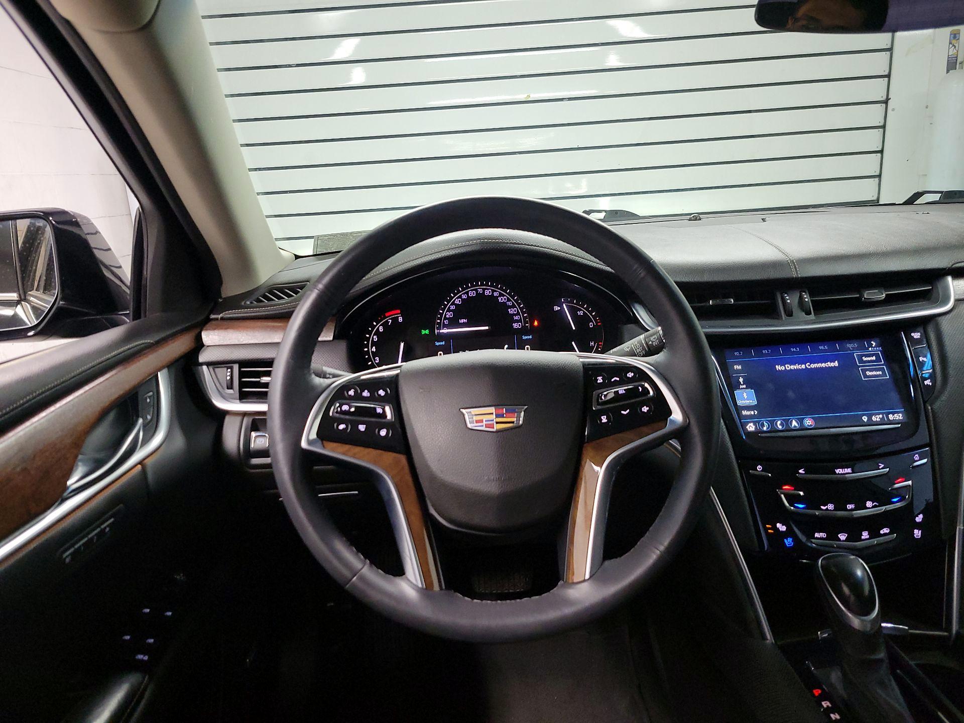 Thumbnail: 2019 Cadillac XTS - 10