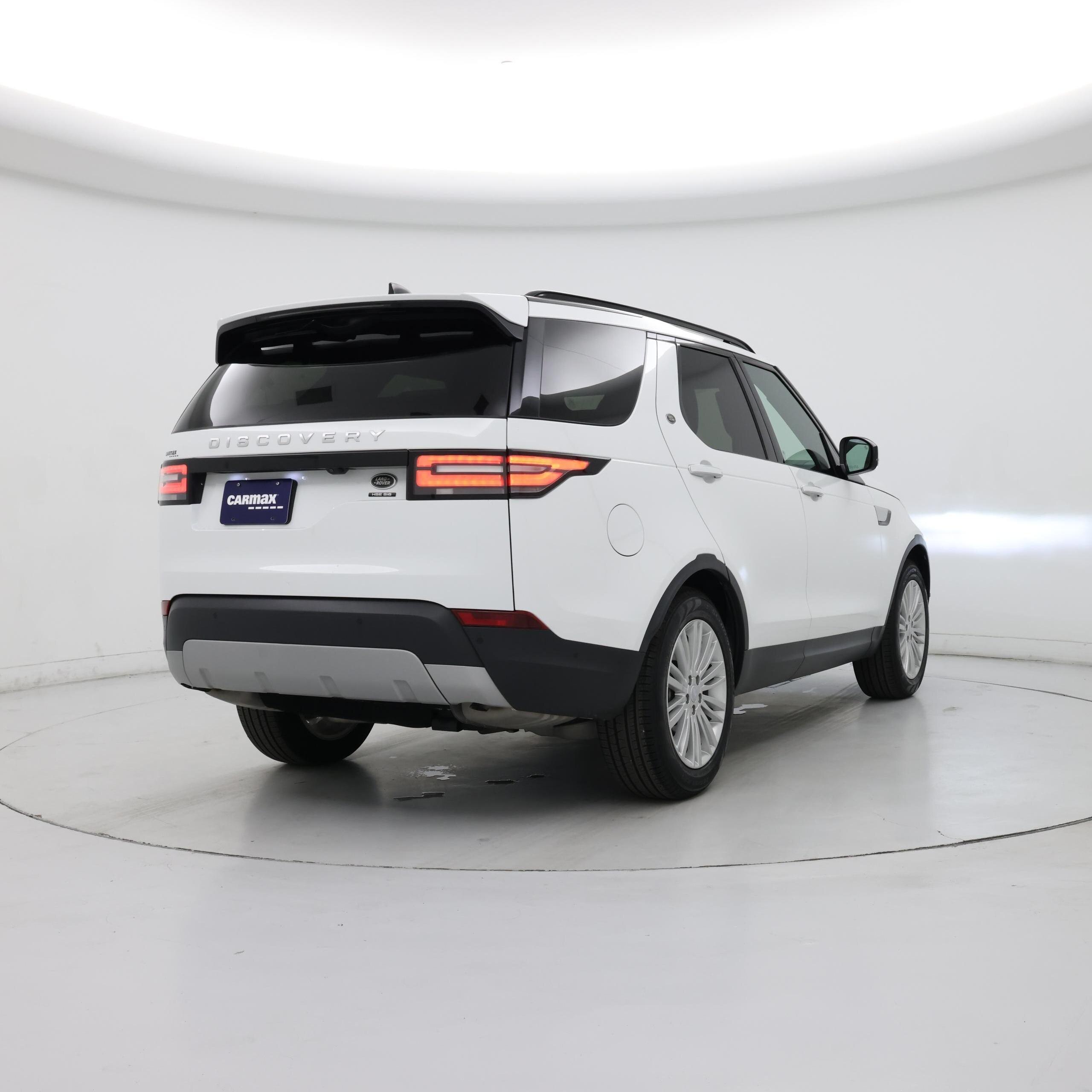 Thumbnail: 2020 Land Rover Discovery - 8