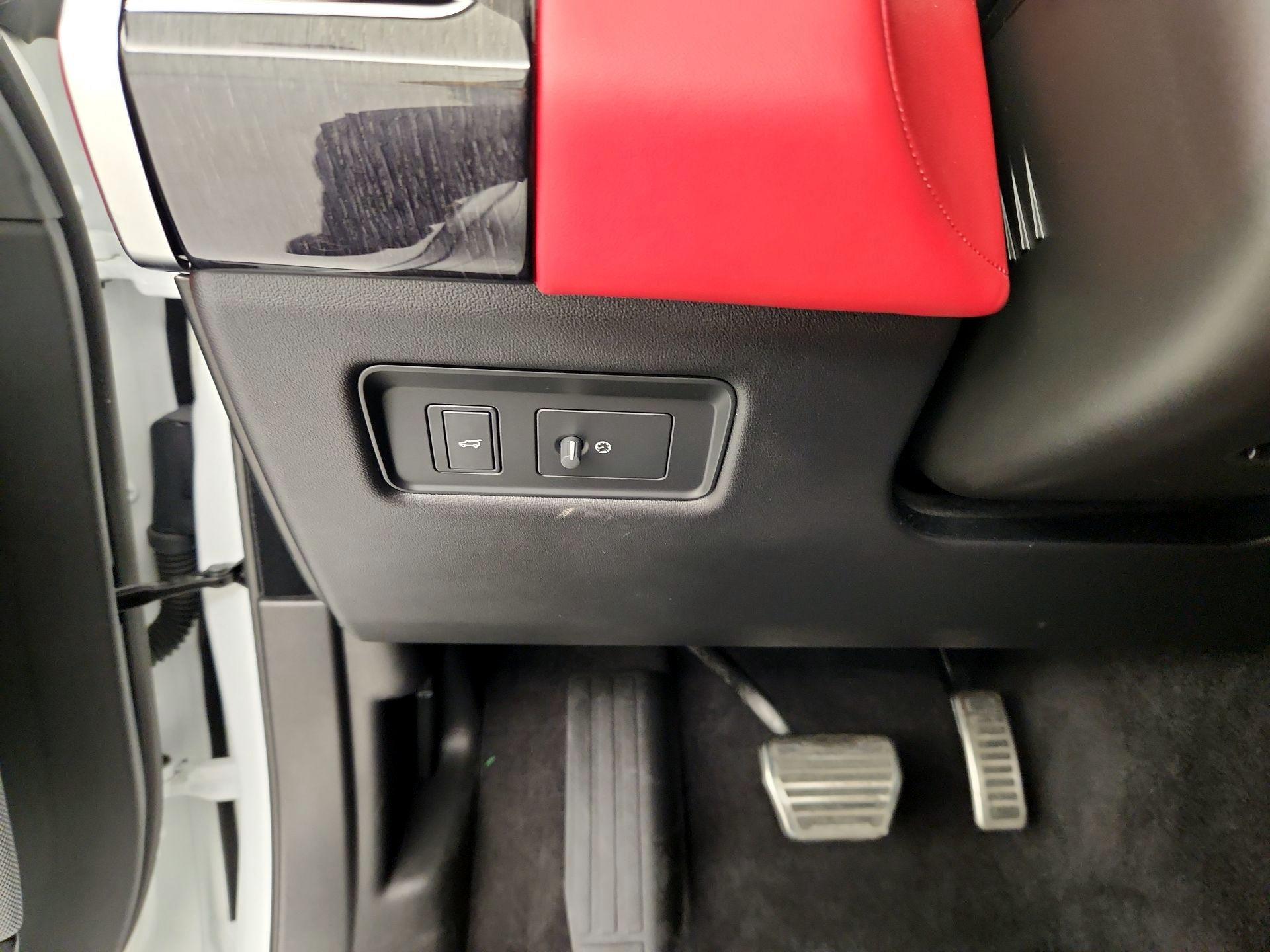 Thumbnail: 2021 Land Rover Range Rover Sport - 13