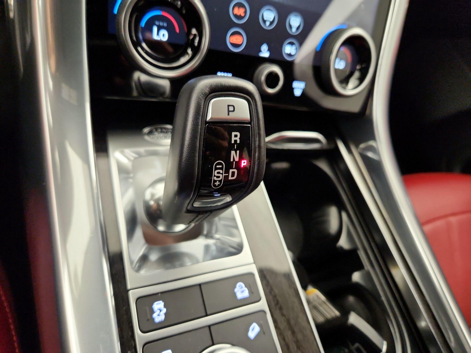 Thumbnail: 2021 Land Rover Range Rover Sport - 17