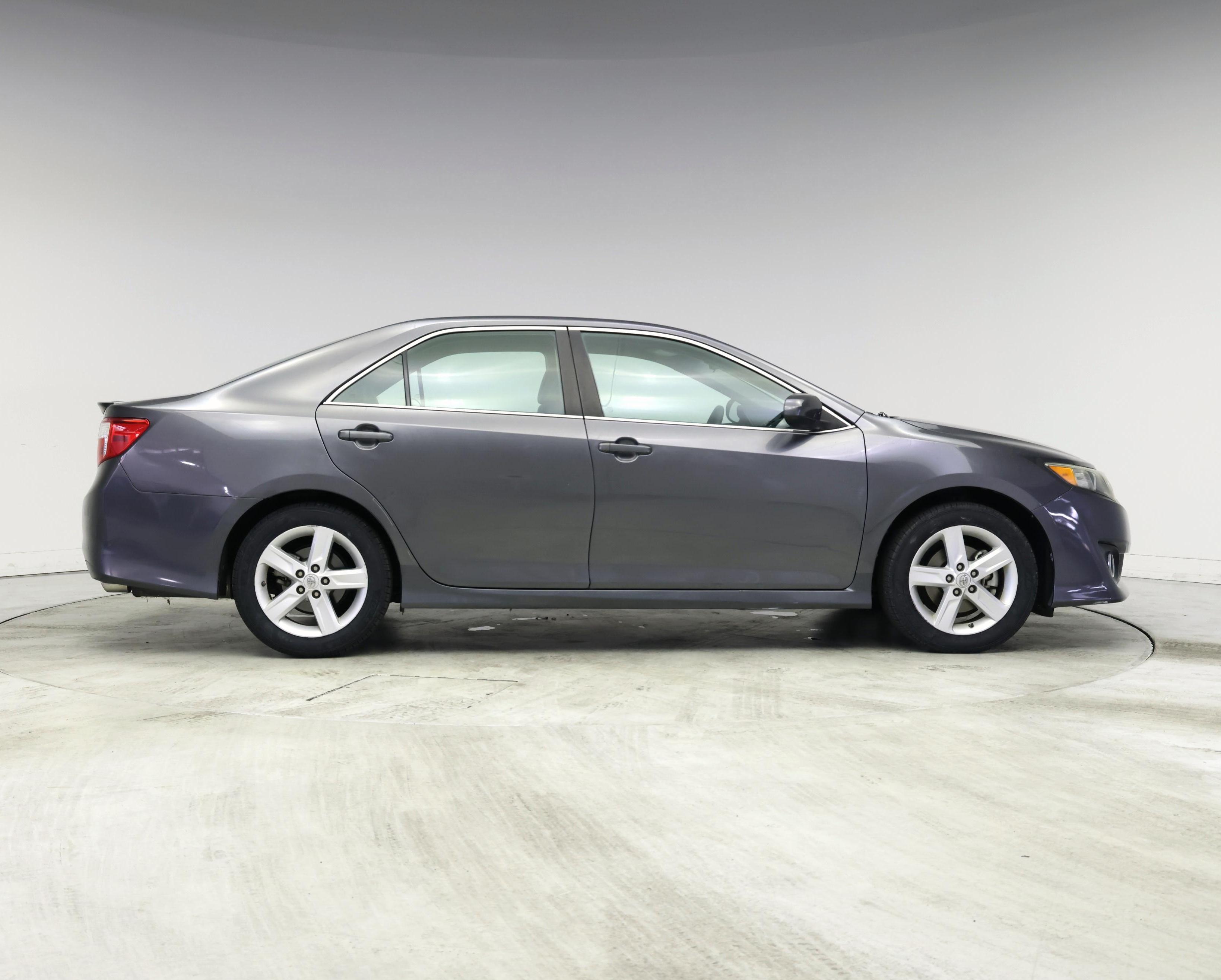 Thumbnail: 2014 Toyota Camry - 7