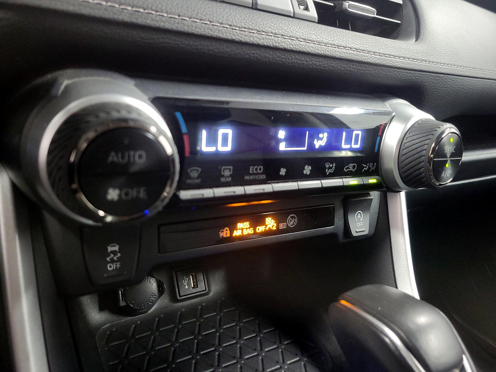 Thumbnail: 2024 Toyota RAV4 - 16