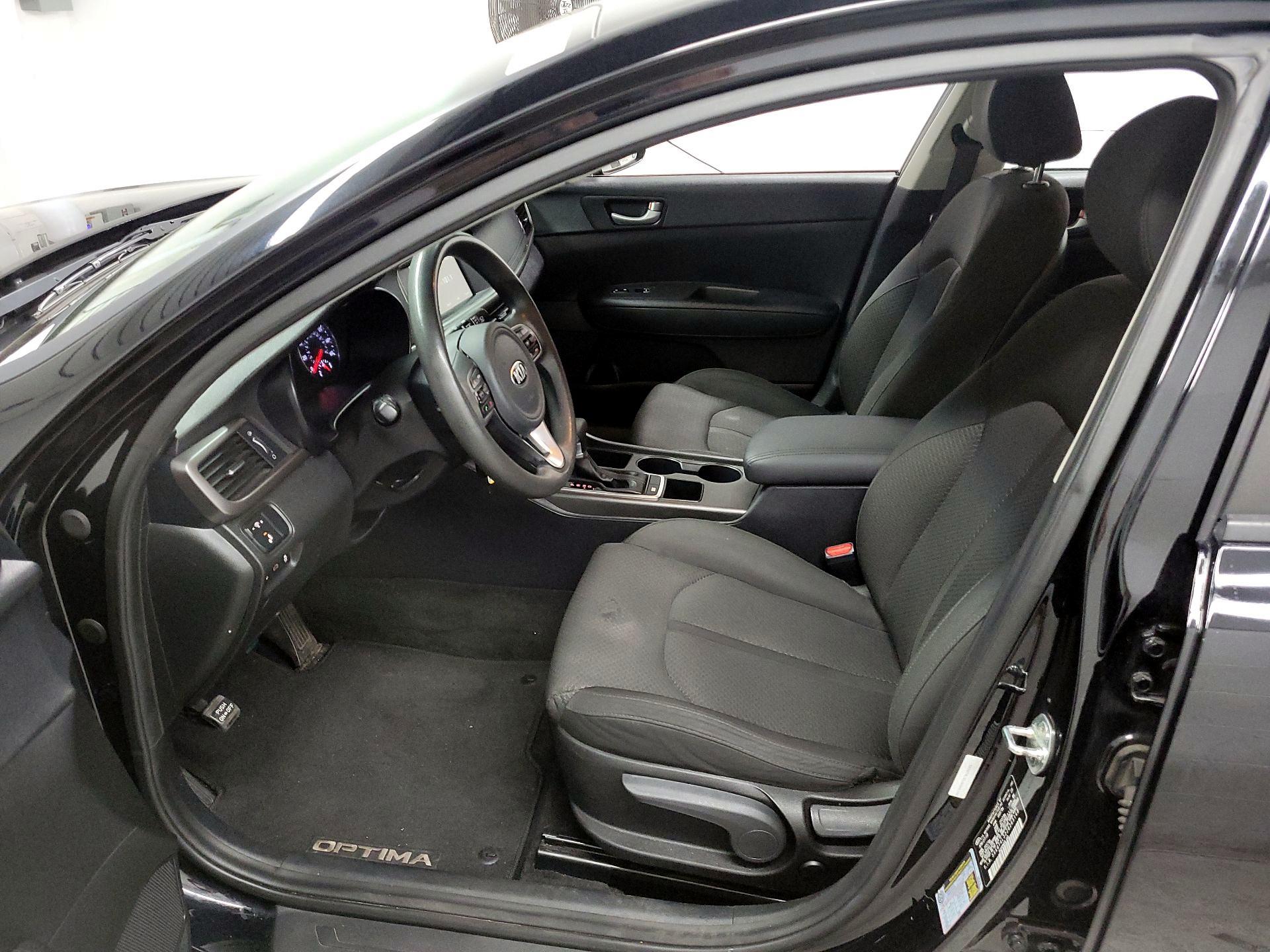 Thumbnail: 2018 Kia Optima - 11