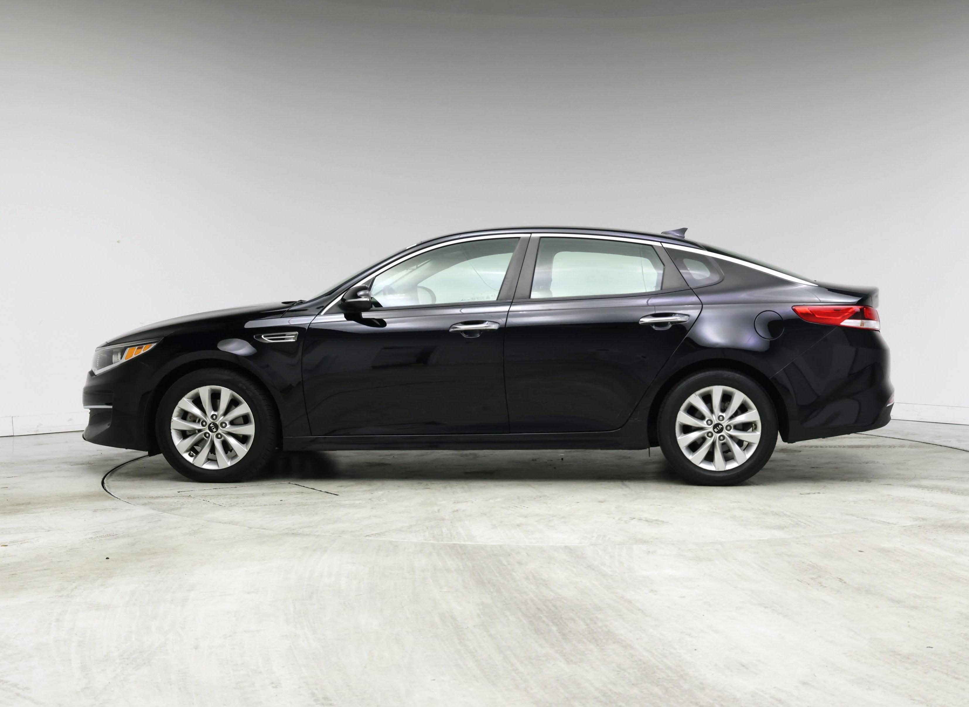 Thumbnail: 2018 Kia Optima - 3