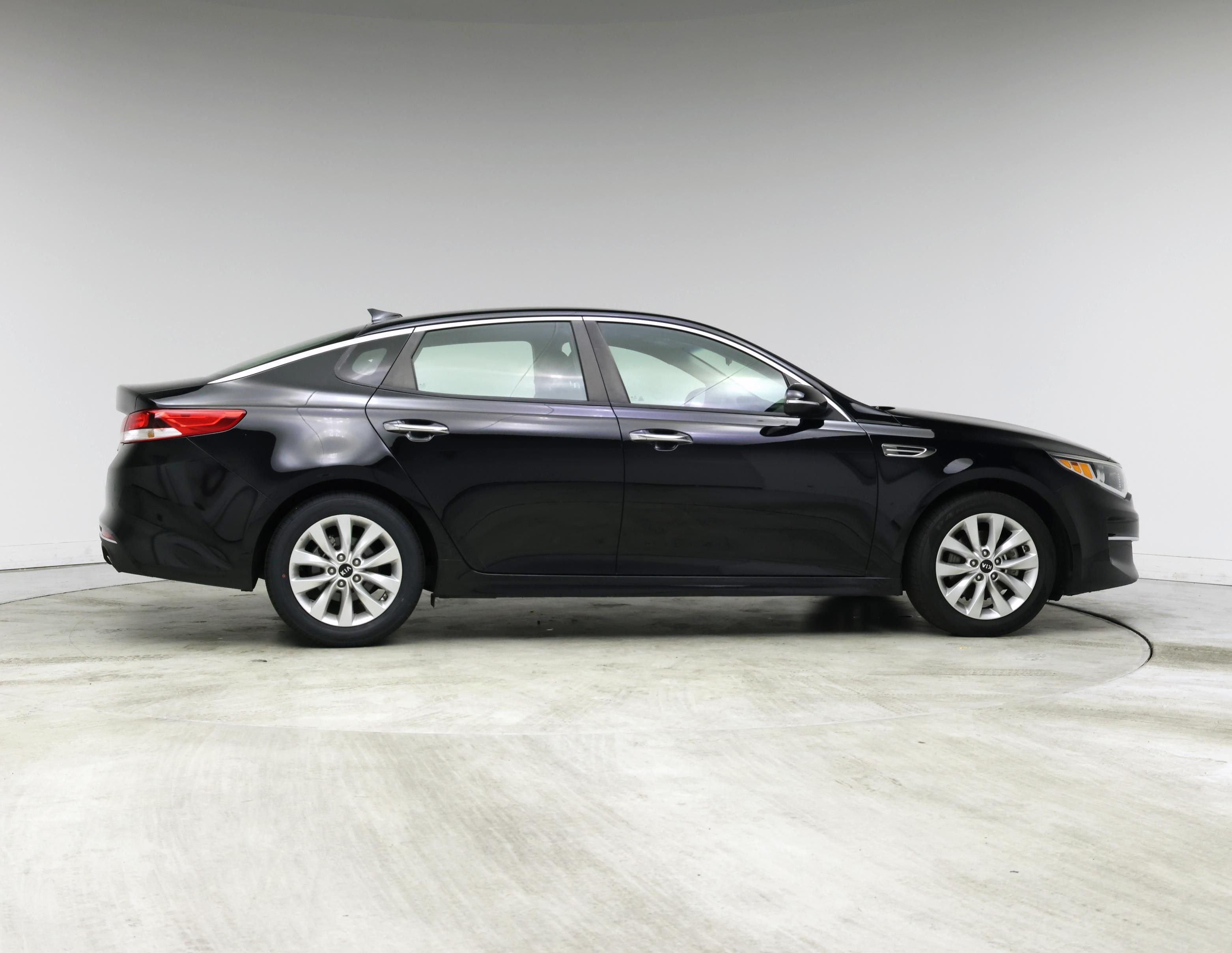 Thumbnail: 2018 Kia Optima - 7