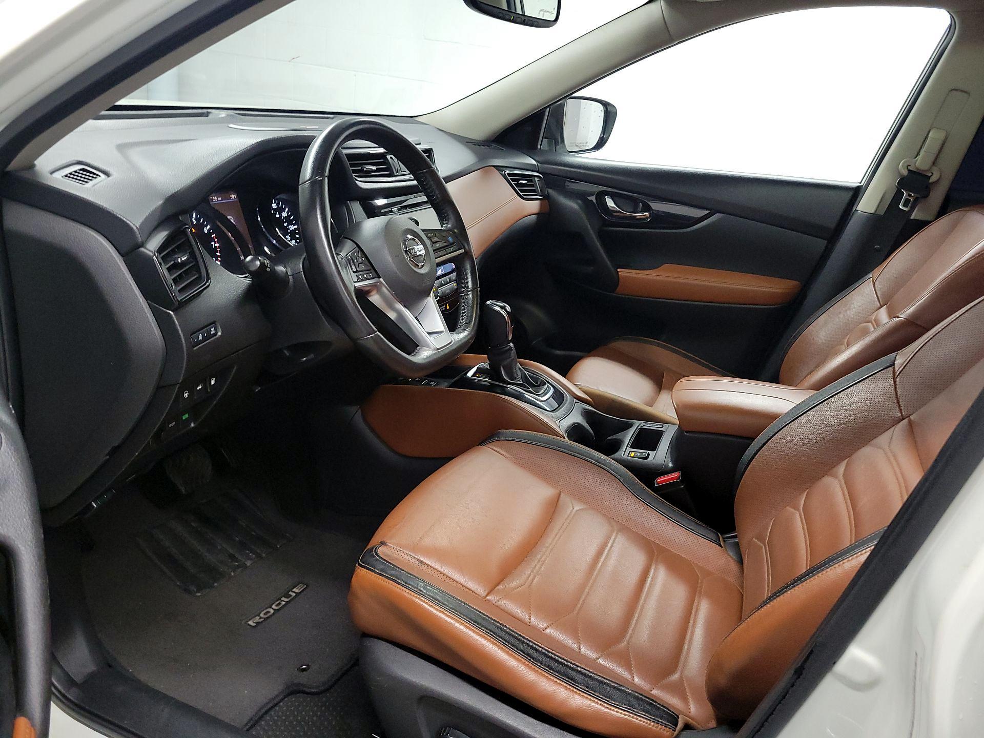 Thumbnail: 2018 Nissan Rogue - 11